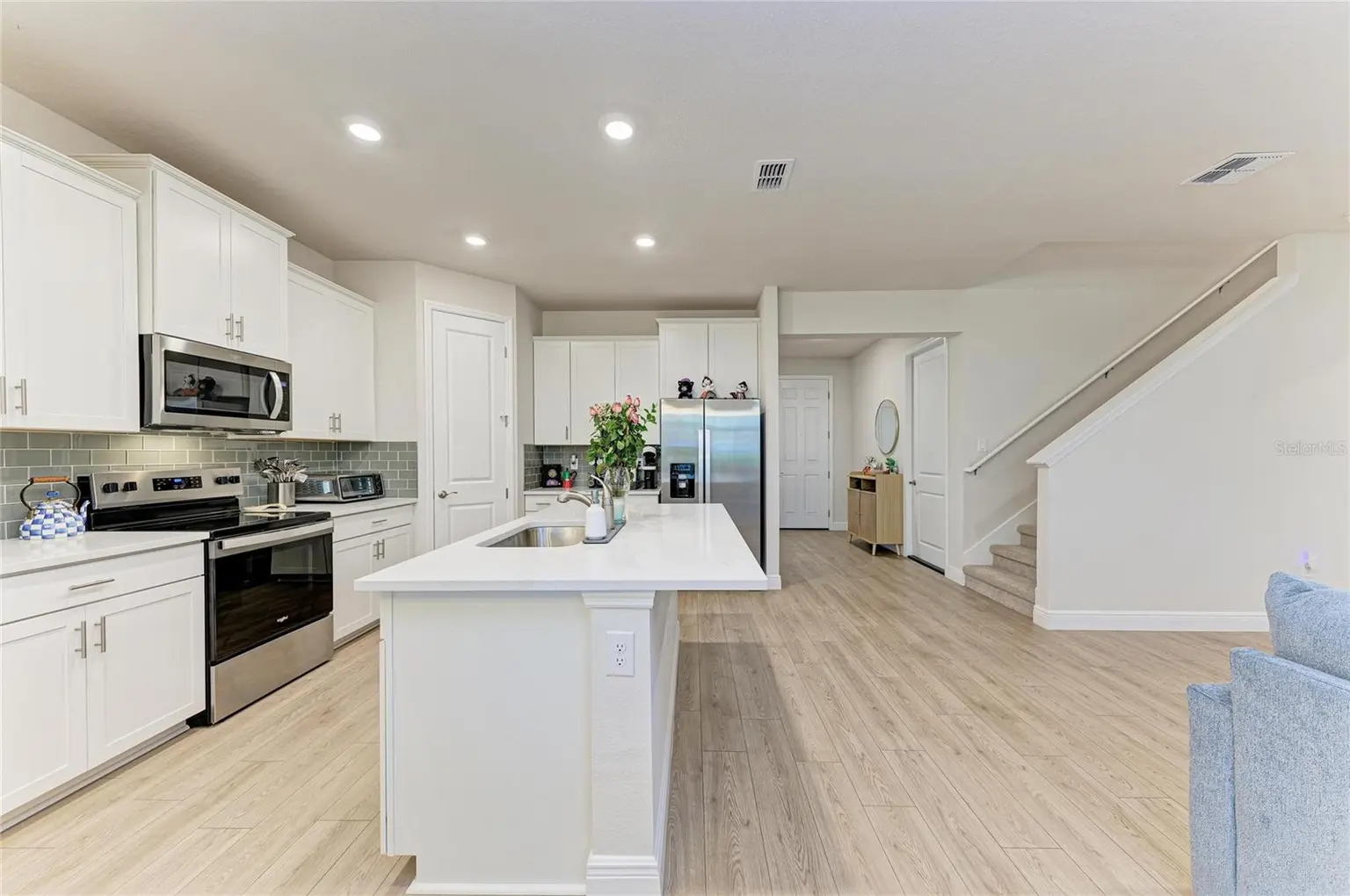 18211 THISTLEBERRY PLACE, LAKEWOOD RANCH, FL, photo 13 of 82