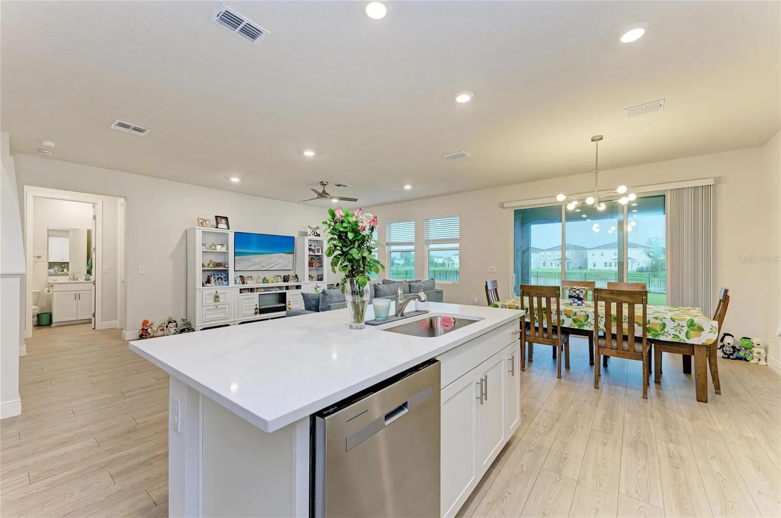 18211 THISTLEBERRY PLACE, LAKEWOOD RANCH, FL, photo 15 of 82