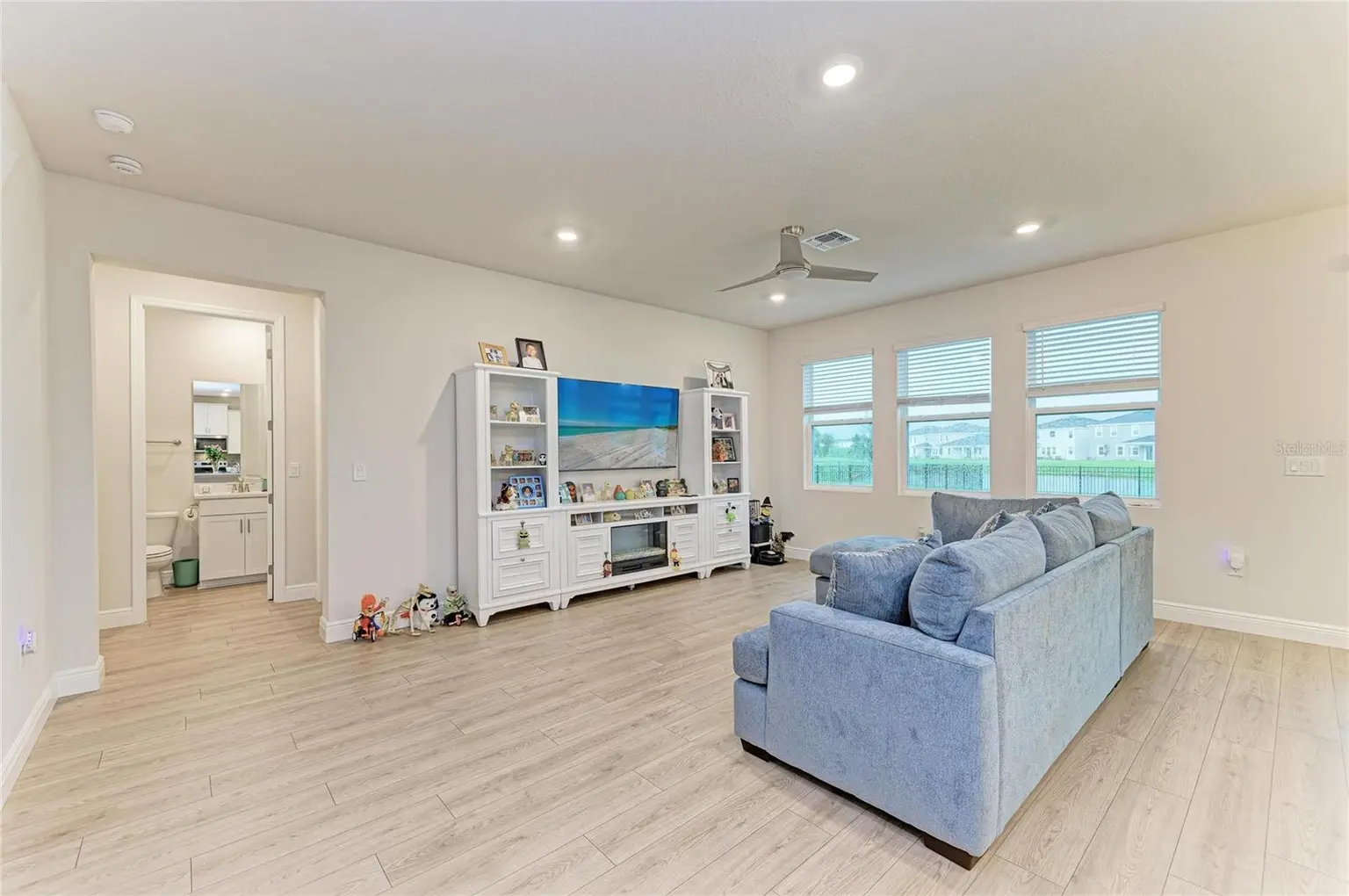 18211 THISTLEBERRY PLACE, LAKEWOOD RANCH, FL, photo 17 of 82