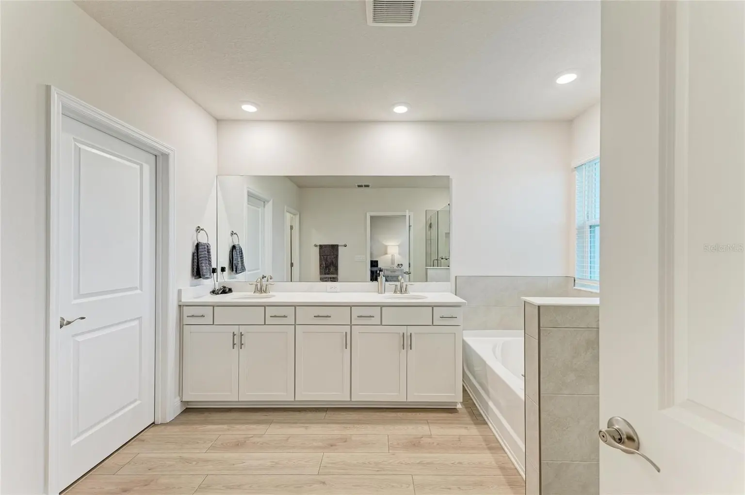 18211 THISTLEBERRY PLACE, LAKEWOOD RANCH, FL, photo 38 of 82