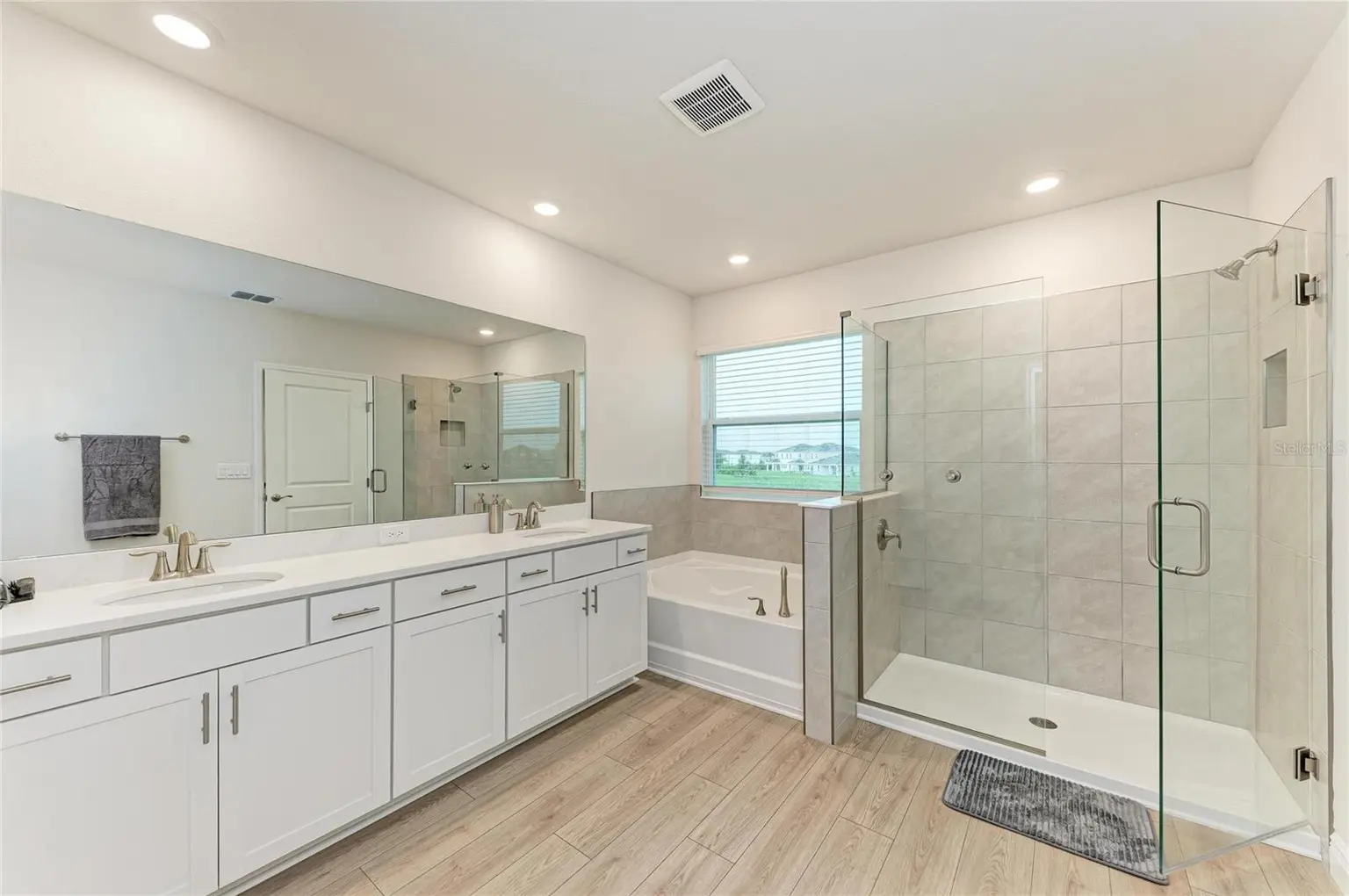18211 THISTLEBERRY PLACE, LAKEWOOD RANCH, FL, photo 39 of 82