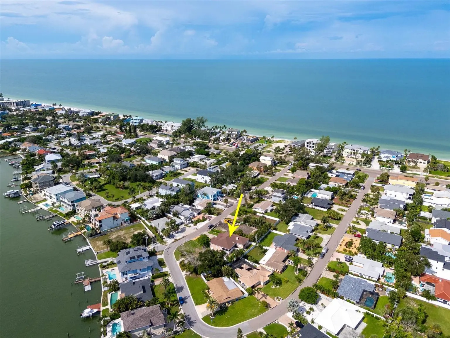 121 7TH STREET, BELLEAIR BEACH, FL, photo 2 of 32