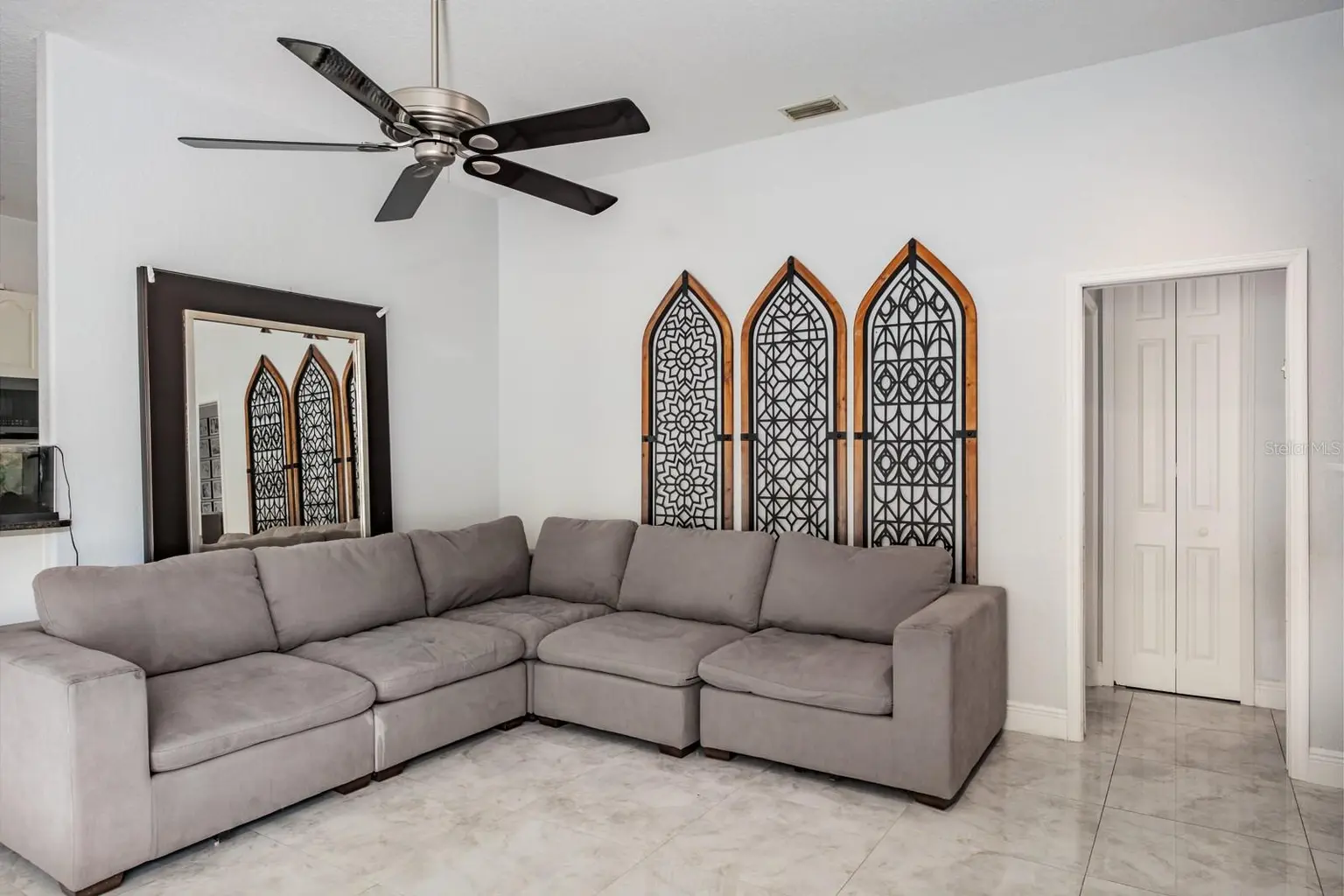 121 7TH STREET, BELLEAIR BEACH, FL, photo 12 of 32