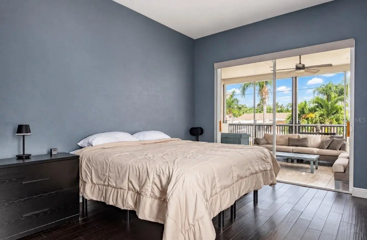 121 7TH STREET, BELLEAIR BEACH, FL, photo 13 of 32