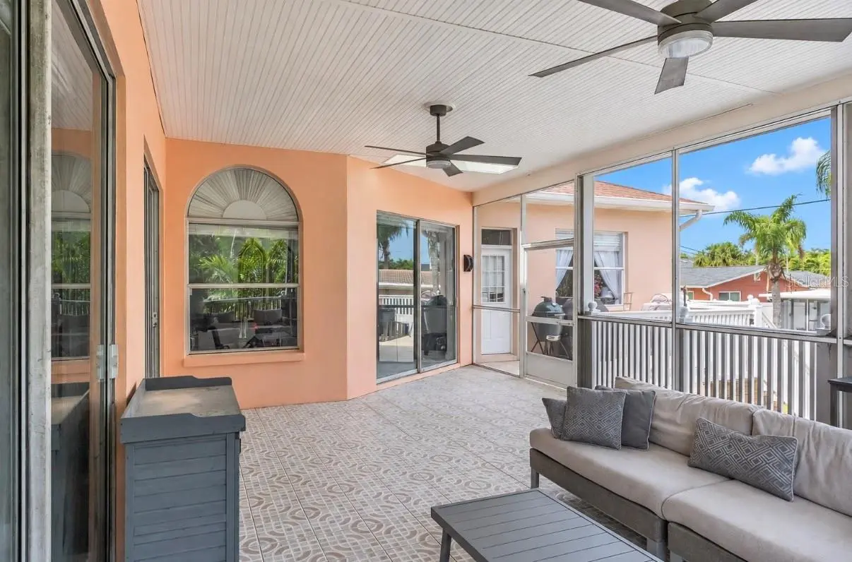 121 7TH STREET, BELLEAIR BEACH, FL, photo 24 of 32