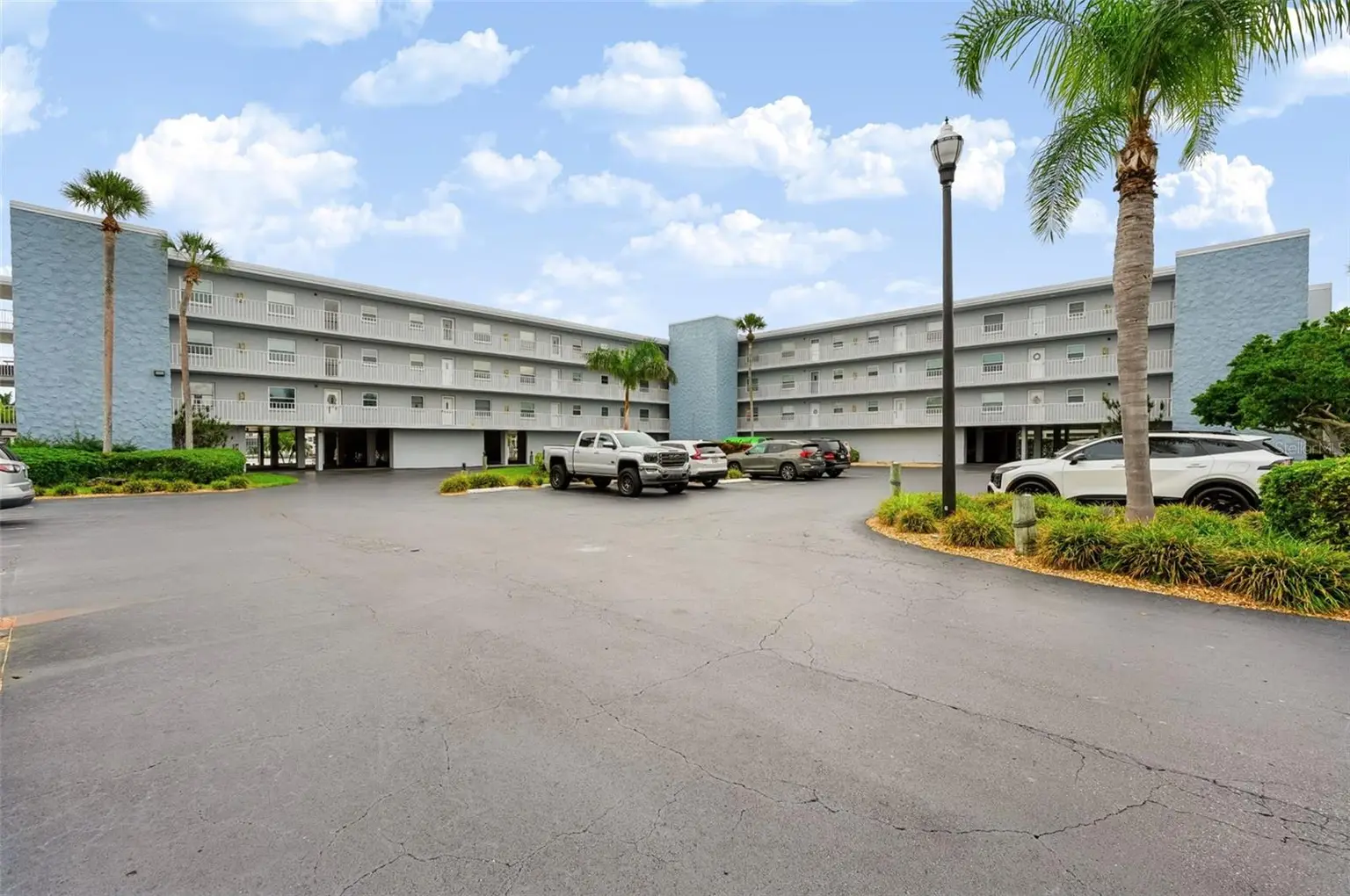 719 PINELLAS BAYWAY S #311, ST PETERSBURG, FL, photo 27 of 39