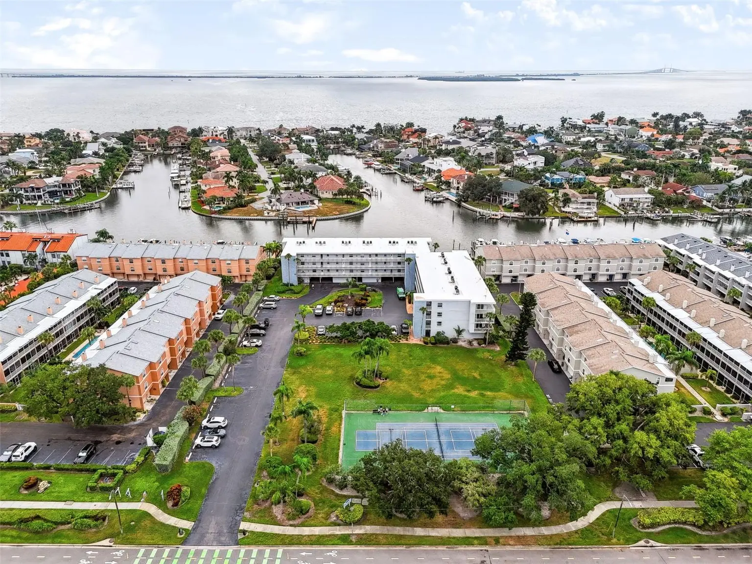 719 PINELLAS BAYWAY S #311, ST PETERSBURG, FL, photo 28 of 39