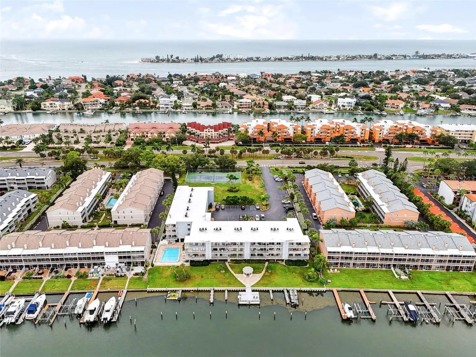 719 PINELLAS BAYWAY S #311, ST PETERSBURG, FL, photo 30 of 39