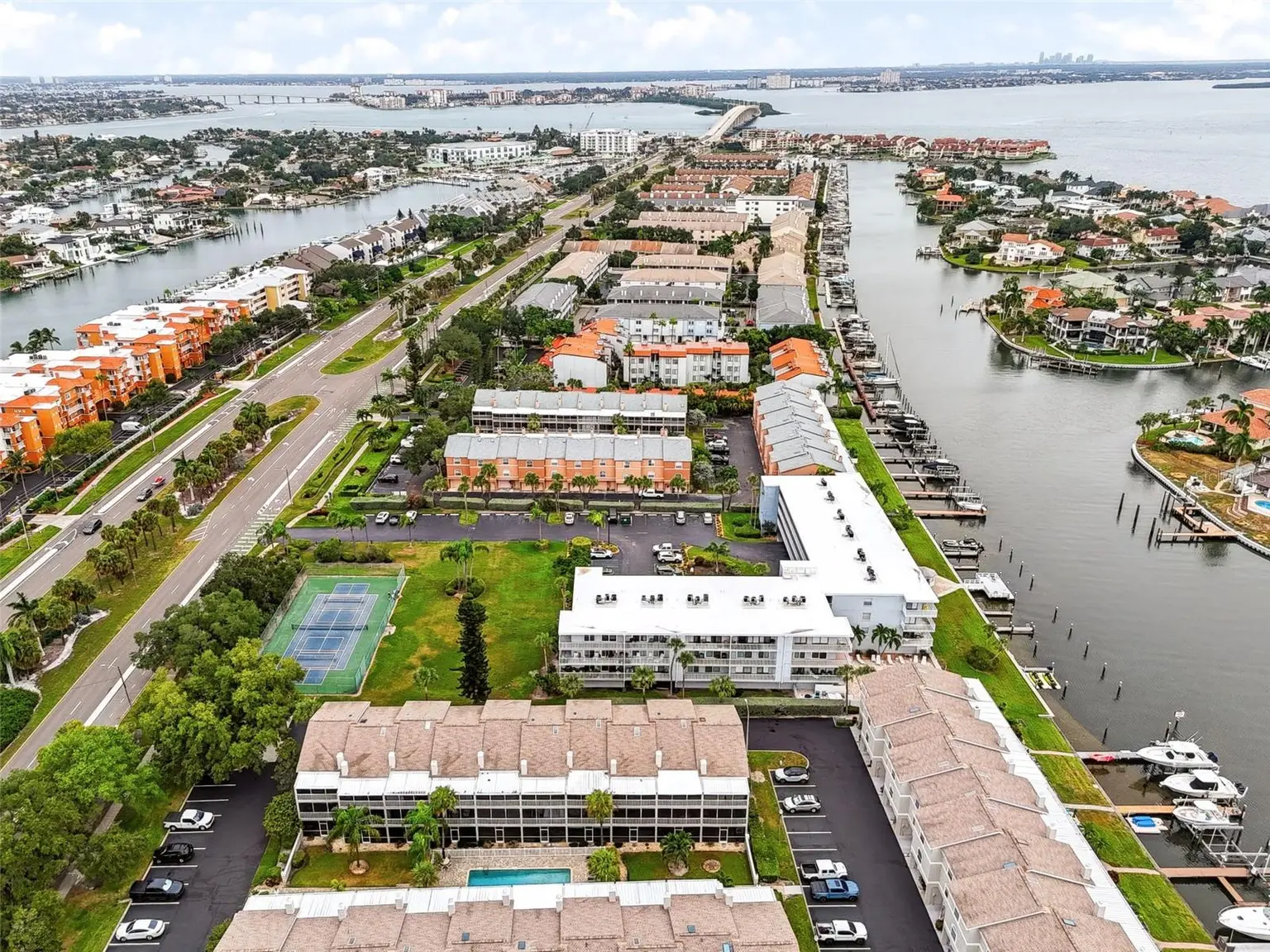 719 PINELLAS BAYWAY S #311, ST PETERSBURG, FL, photo 31 of 39