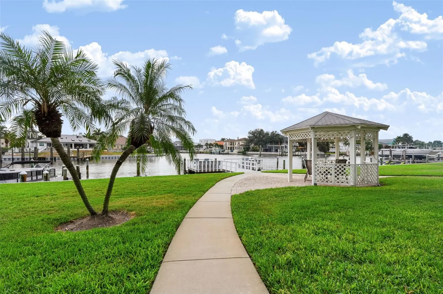 719 PINELLAS BAYWAY S #311, ST PETERSBURG, FL, photo 33 of 39