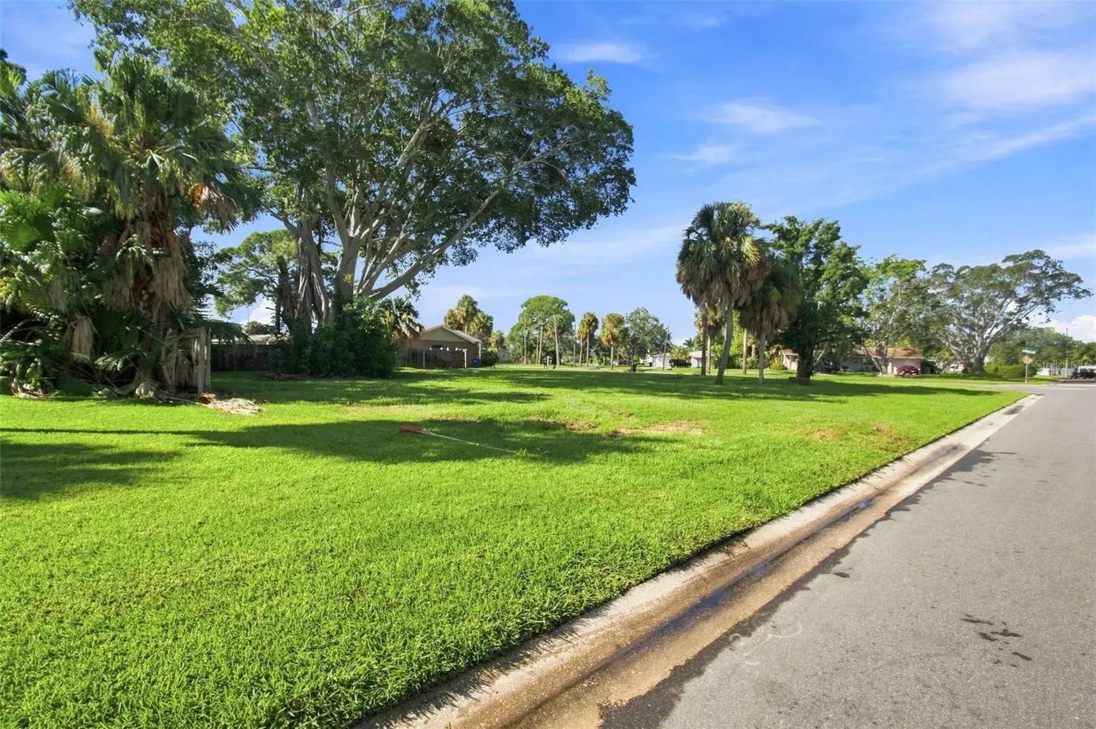 4647 VENETIAN BOULEVARD NE, ST PETERSBURG, FL, photo 8 of 10
