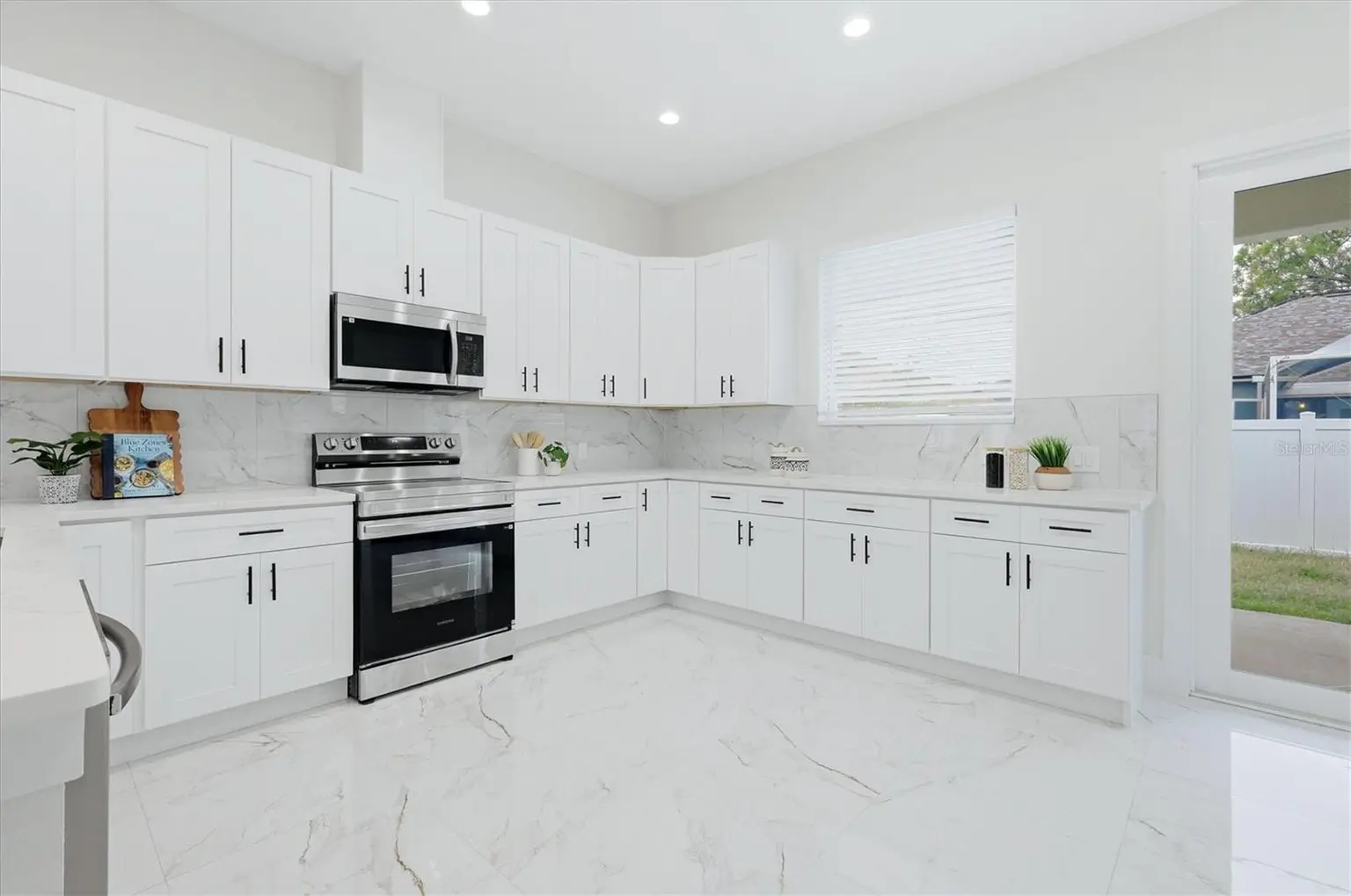 6042 105TH TERRACE N, PINELLAS PARK, FL, photo 9 of 44