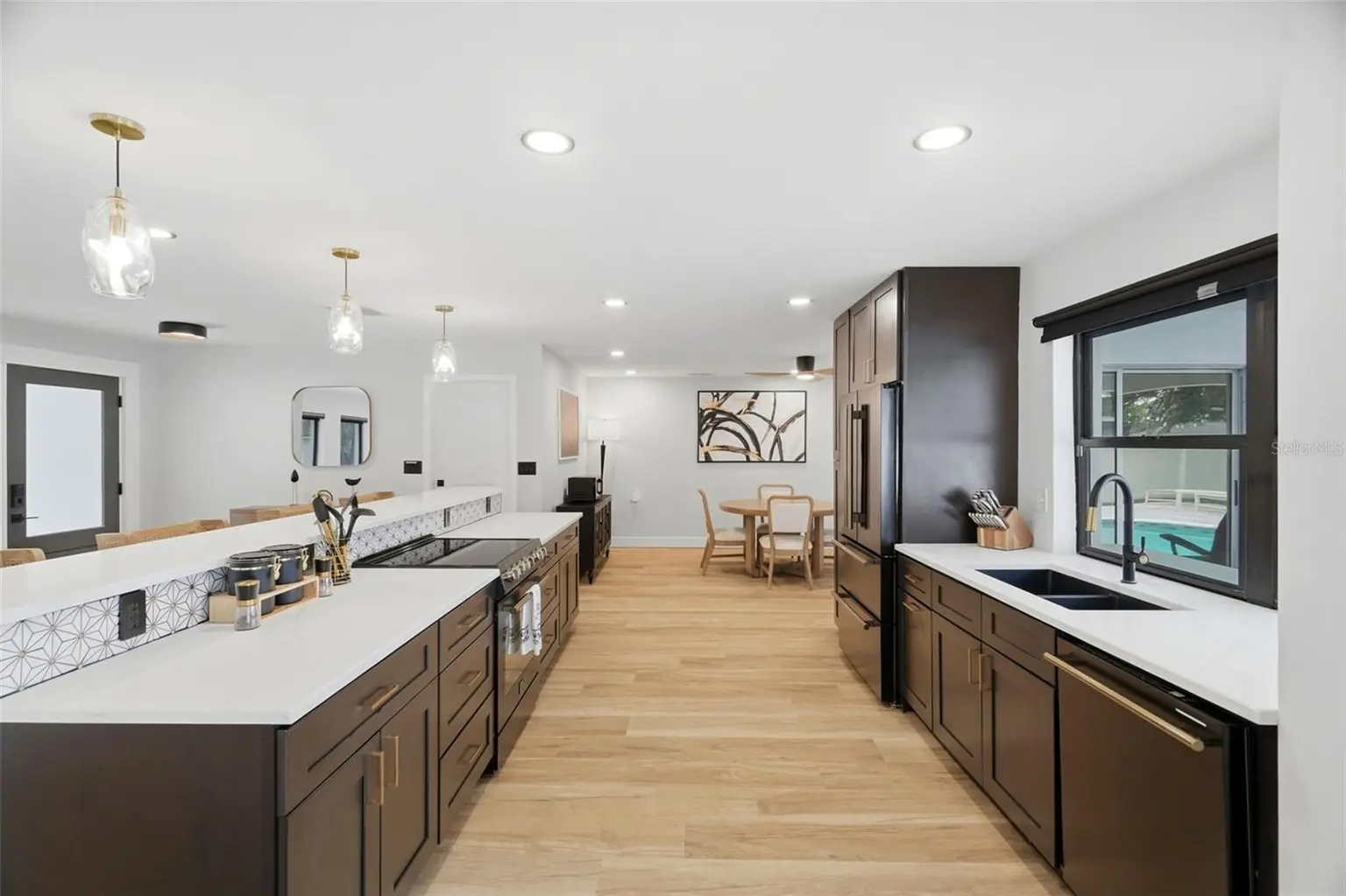 330 PATICA RD NE, ST PETERSBURG, FL, photo 13 of 45
