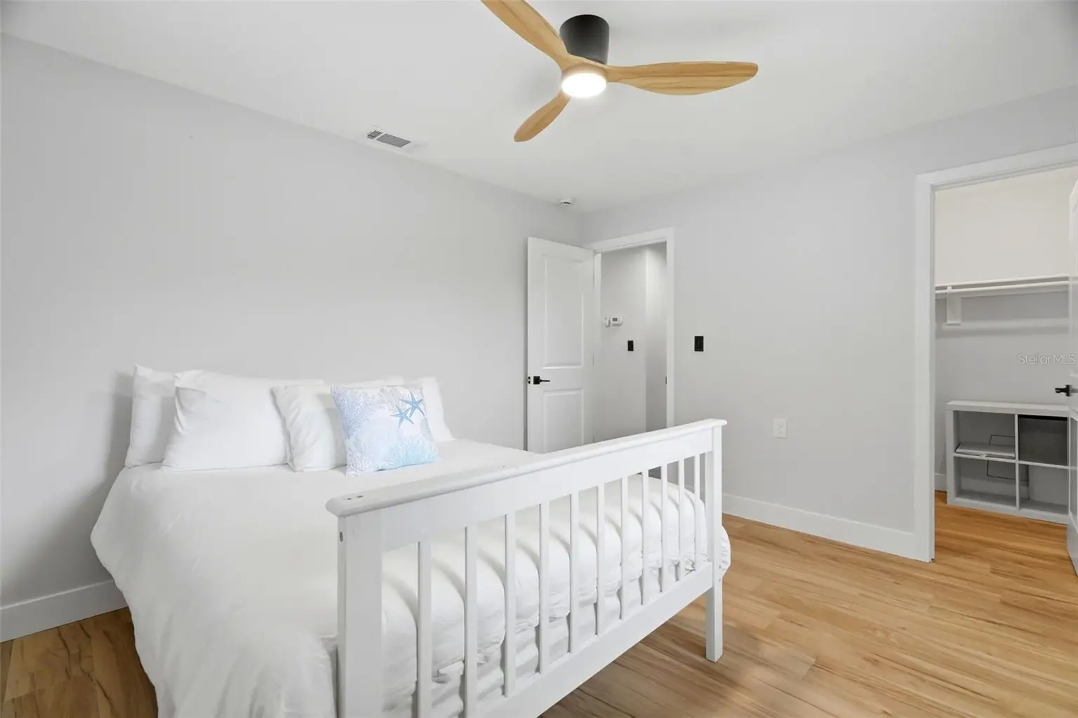 330 PATICA RD NE, ST PETERSBURG, FL, photo 24 of 45