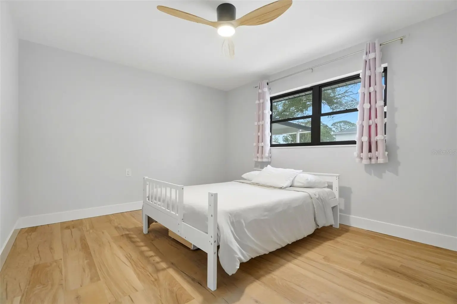 330 PATICA RD NE, ST PETERSBURG, FL, photo 27 of 45