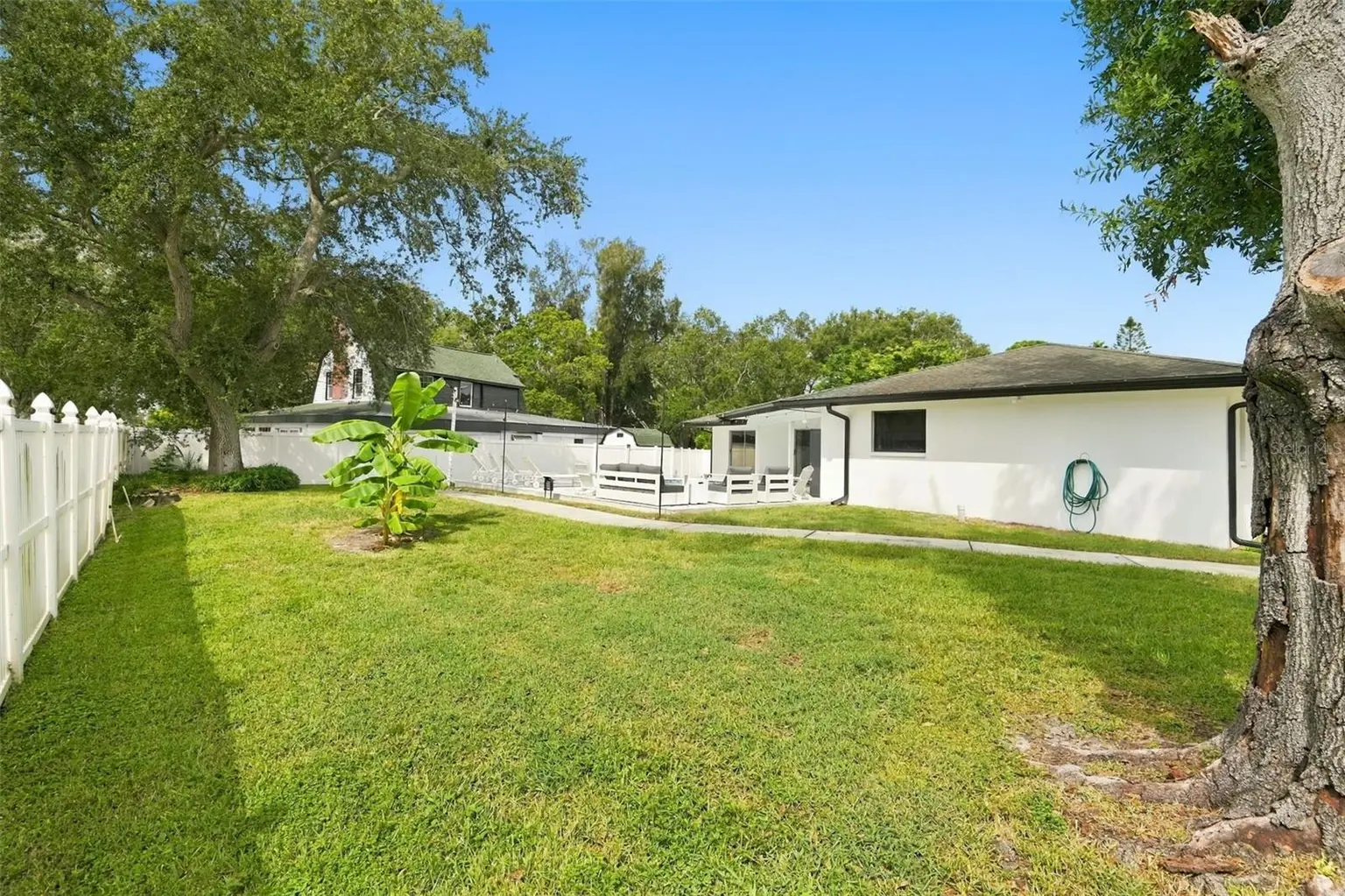 330 PATICA RD NE, ST PETERSBURG, FL, photo 34 of 45