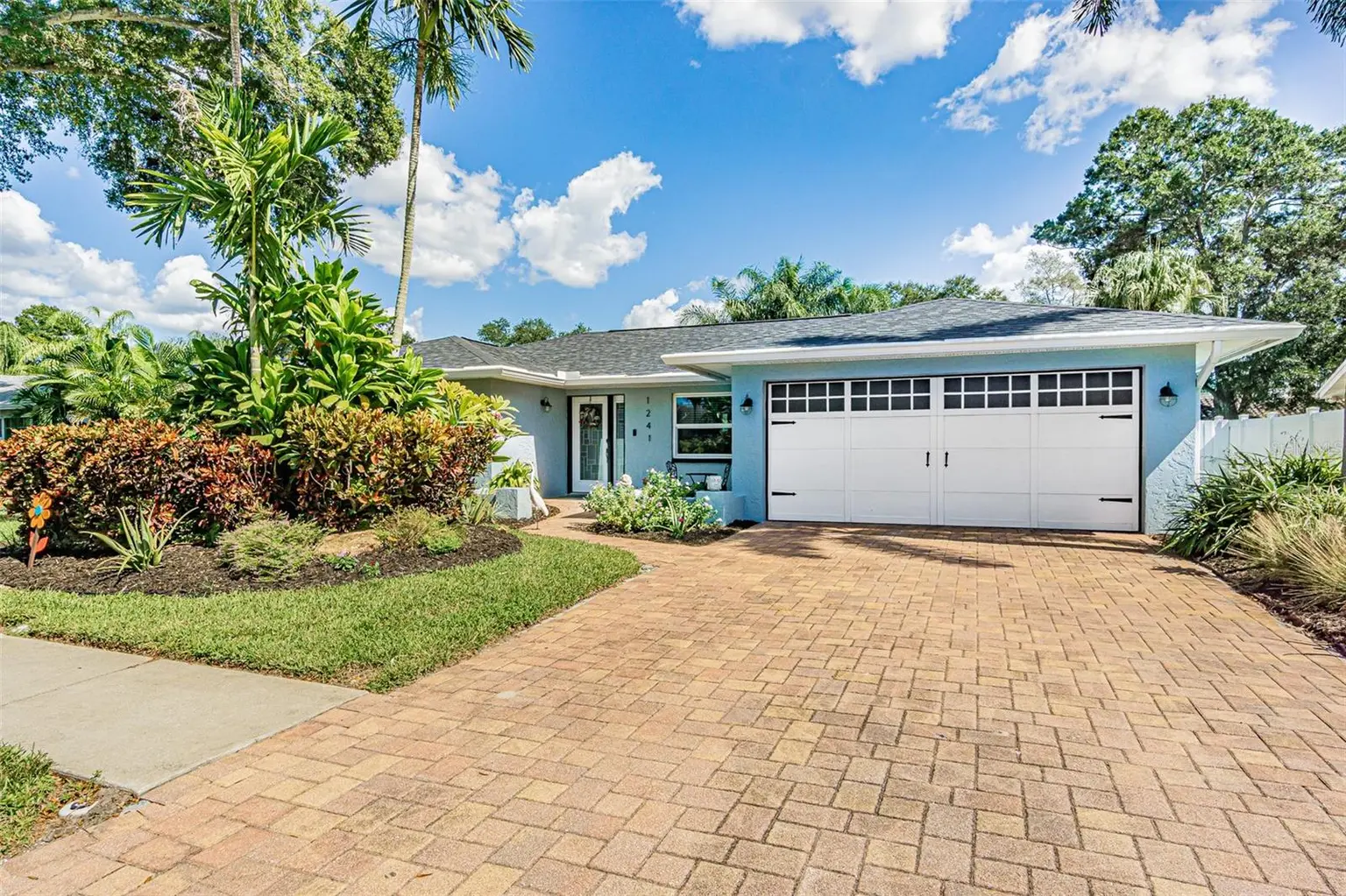 1241 STONY BROOK LANE, DUNEDIN, FL, photo 2 of 44