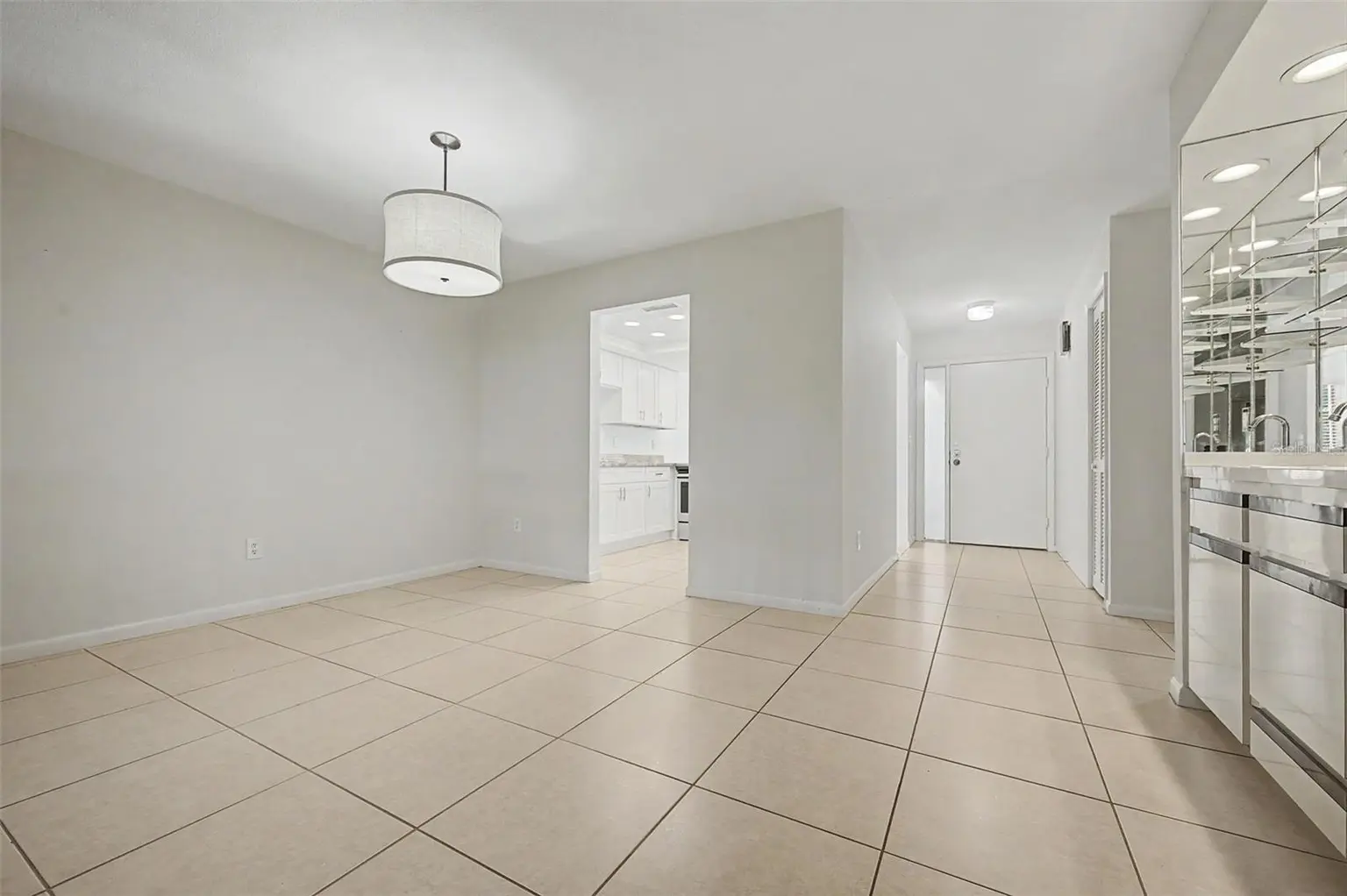 492 LAKEVIEW DRIVE #40, PALM HARBOR, FL, photo 13 of 81