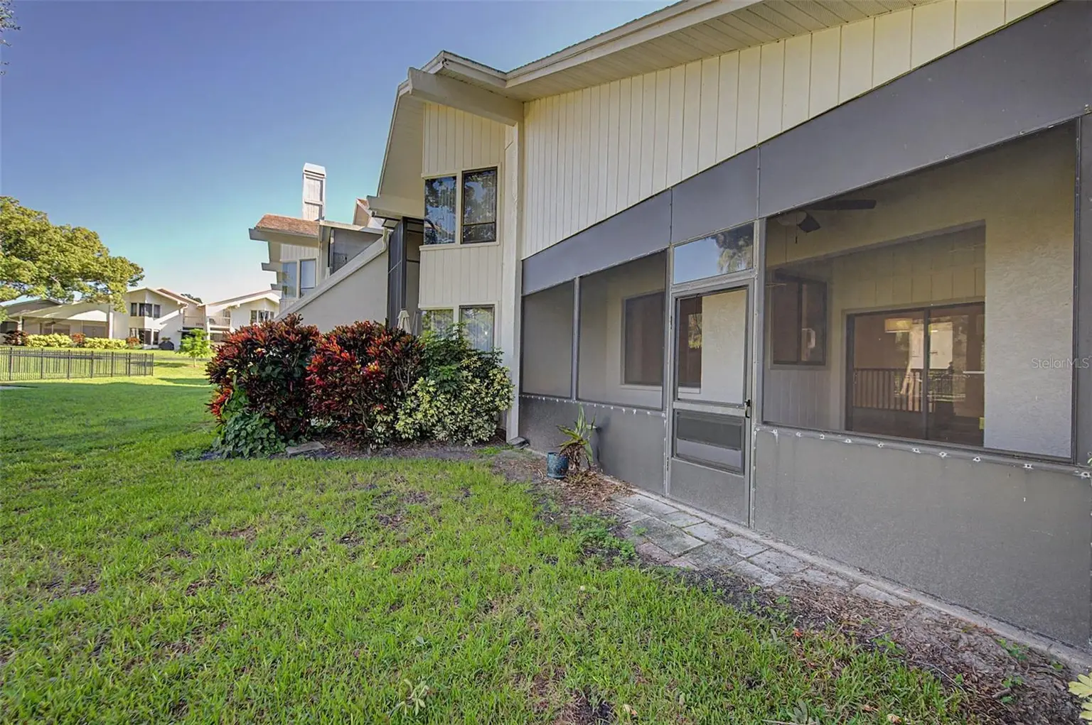 492 LAKEVIEW DRIVE #40, PALM HARBOR, FL, photo 33 of 81