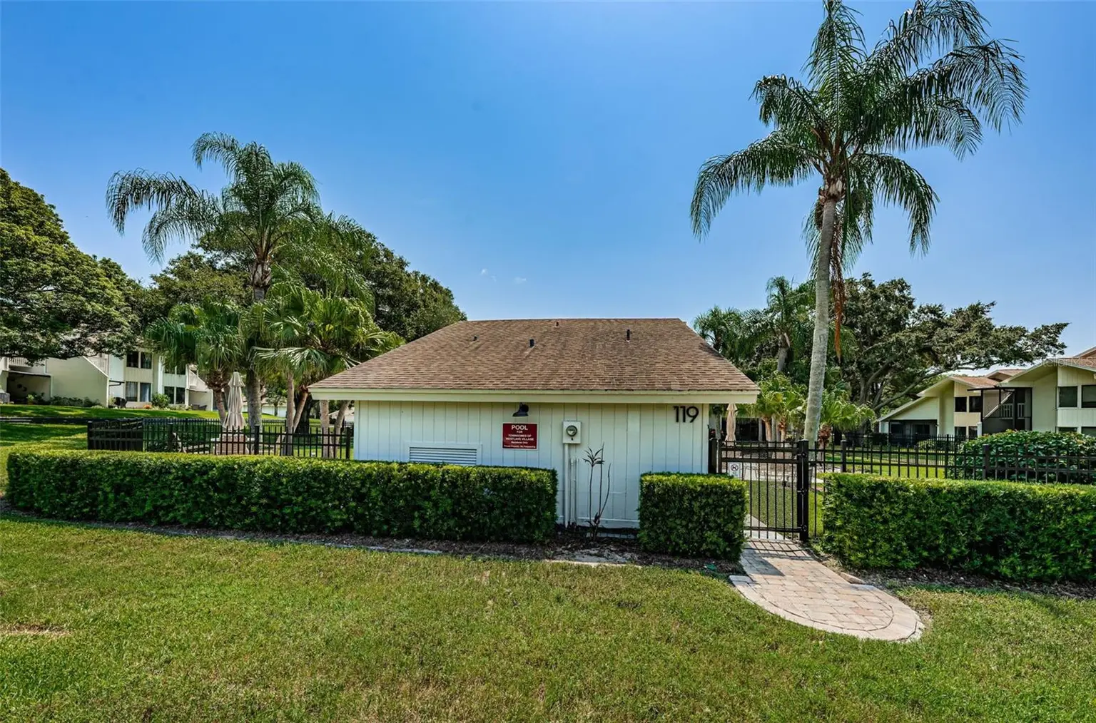 492 LAKEVIEW DRIVE #40, PALM HARBOR, FL, photo 45 of 81
