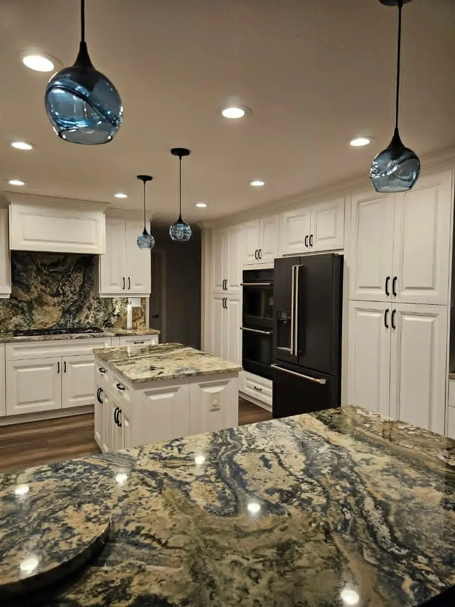 601 GREENBRIAR DRIVE, BRANDON, FL, photo 2 of 7