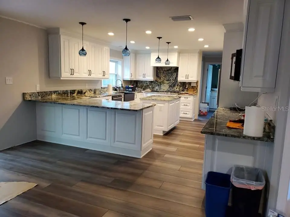 601 GREENBRIAR DRIVE, BRANDON, FL, photo 3 of 7