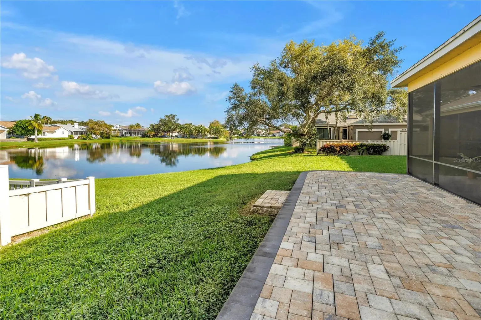 868 GLADES COURT NE, ST PETERSBURG, FL, photo 2 of 53