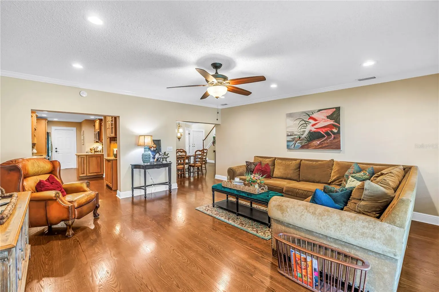 868 GLADES COURT NE, ST PETERSBURG, FL, photo 5 of 53