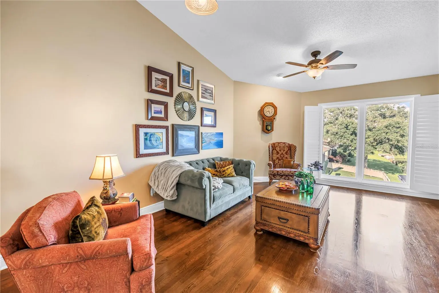 868 GLADES COURT NE, ST PETERSBURG, FL, photo 9 of 53