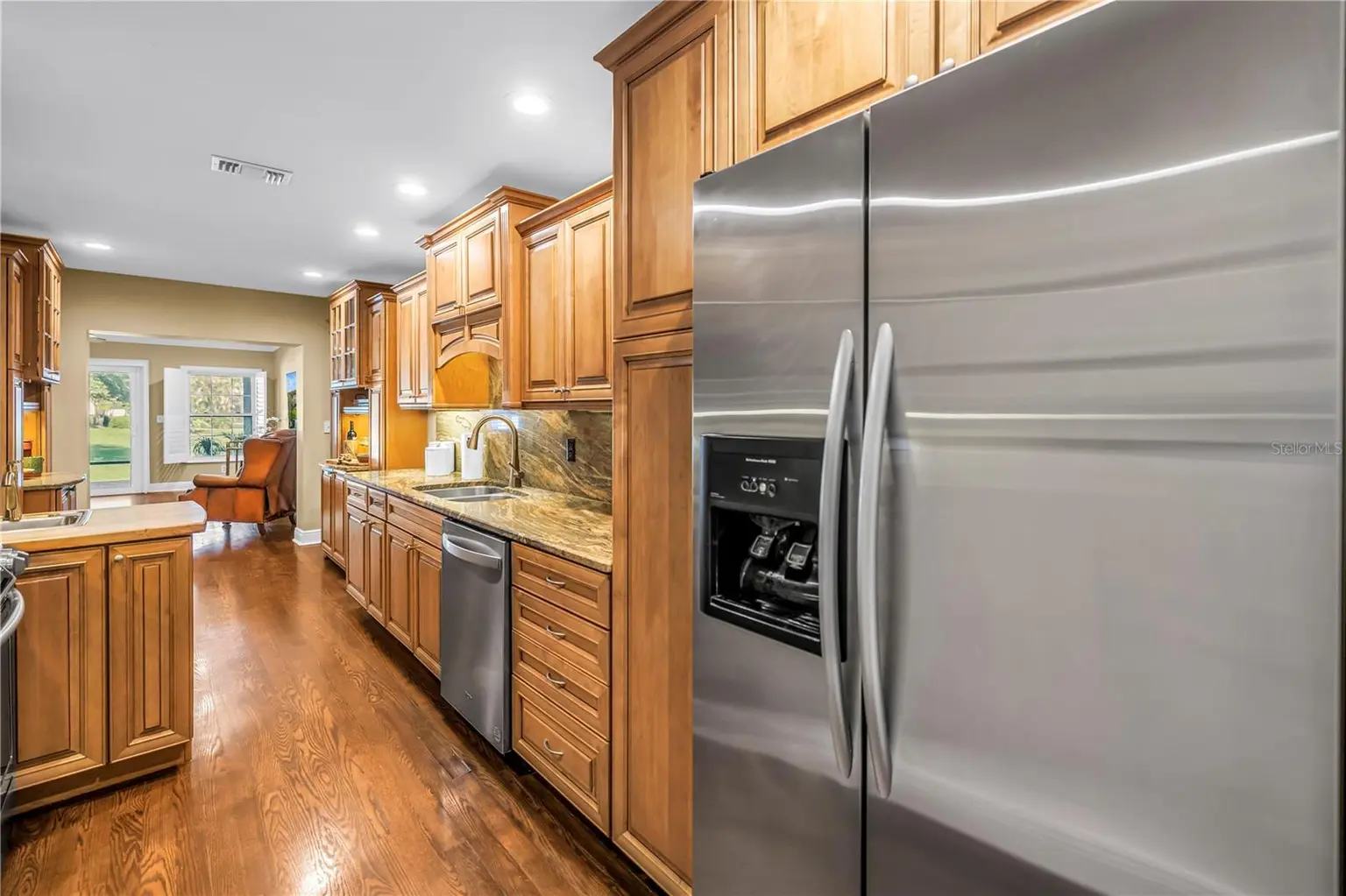 868 GLADES COURT NE, ST PETERSBURG, FL, photo 21 of 53