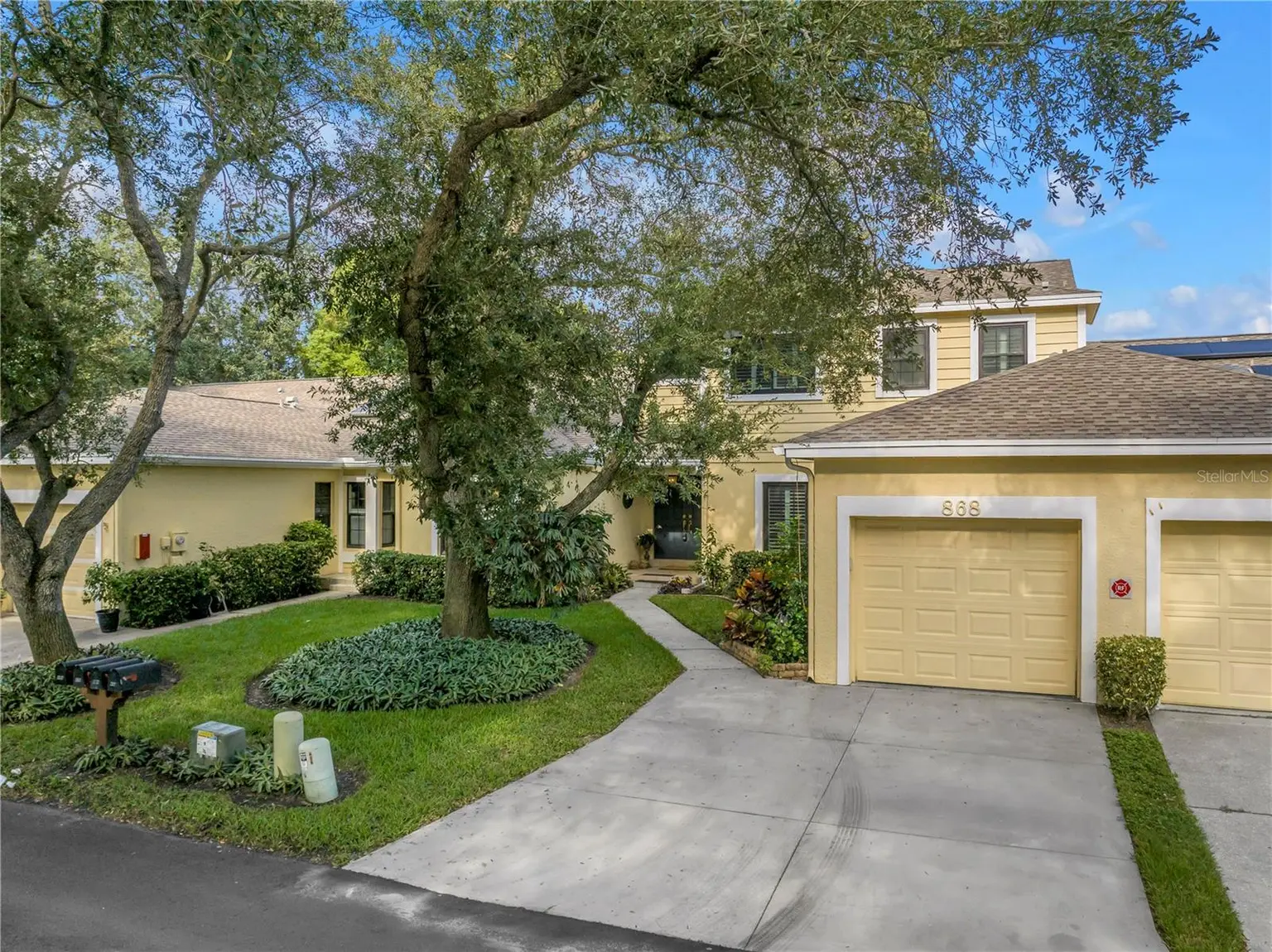 868 GLADES COURT NE, ST PETERSBURG, FL, photo 35 of 53