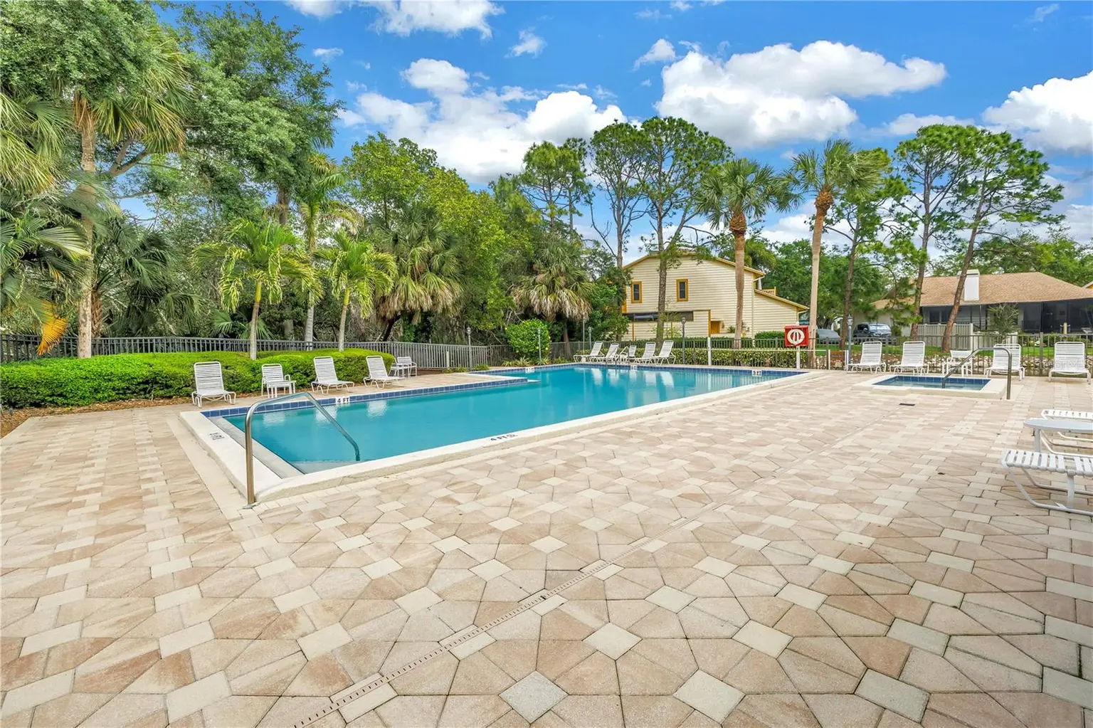 868 GLADES COURT NE, ST PETERSBURG, FL, photo 47 of 53