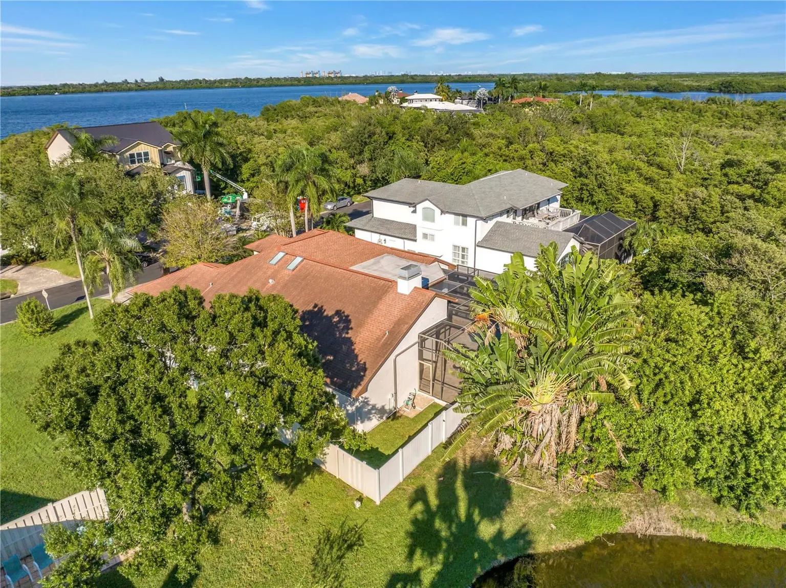1186 GASPARILLA DRIVE NE, ST PETERSBURG, FL, photo 8 of 65