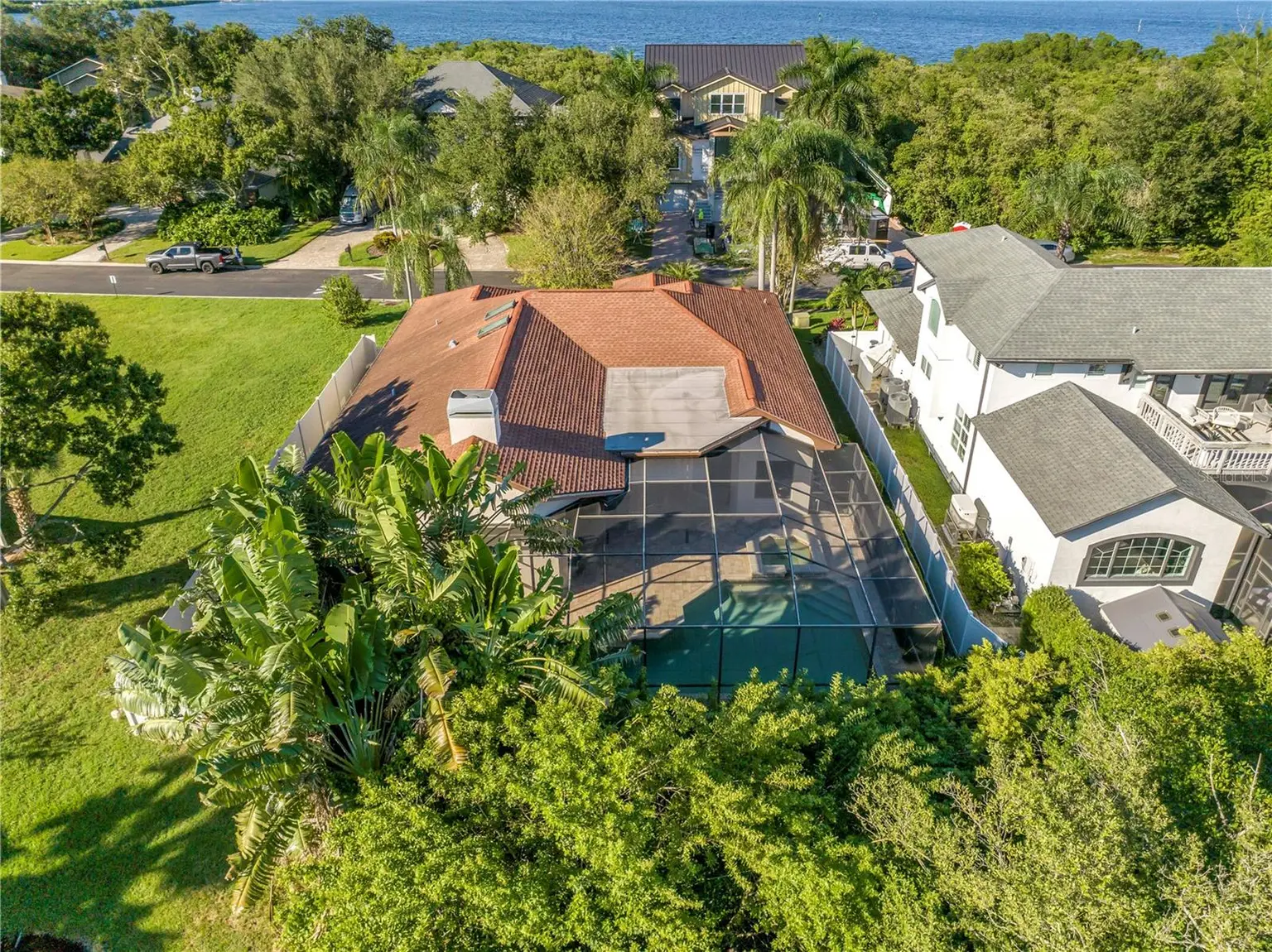 1186 GASPARILLA DRIVE NE, ST PETERSBURG, FL, photo 13 of 65