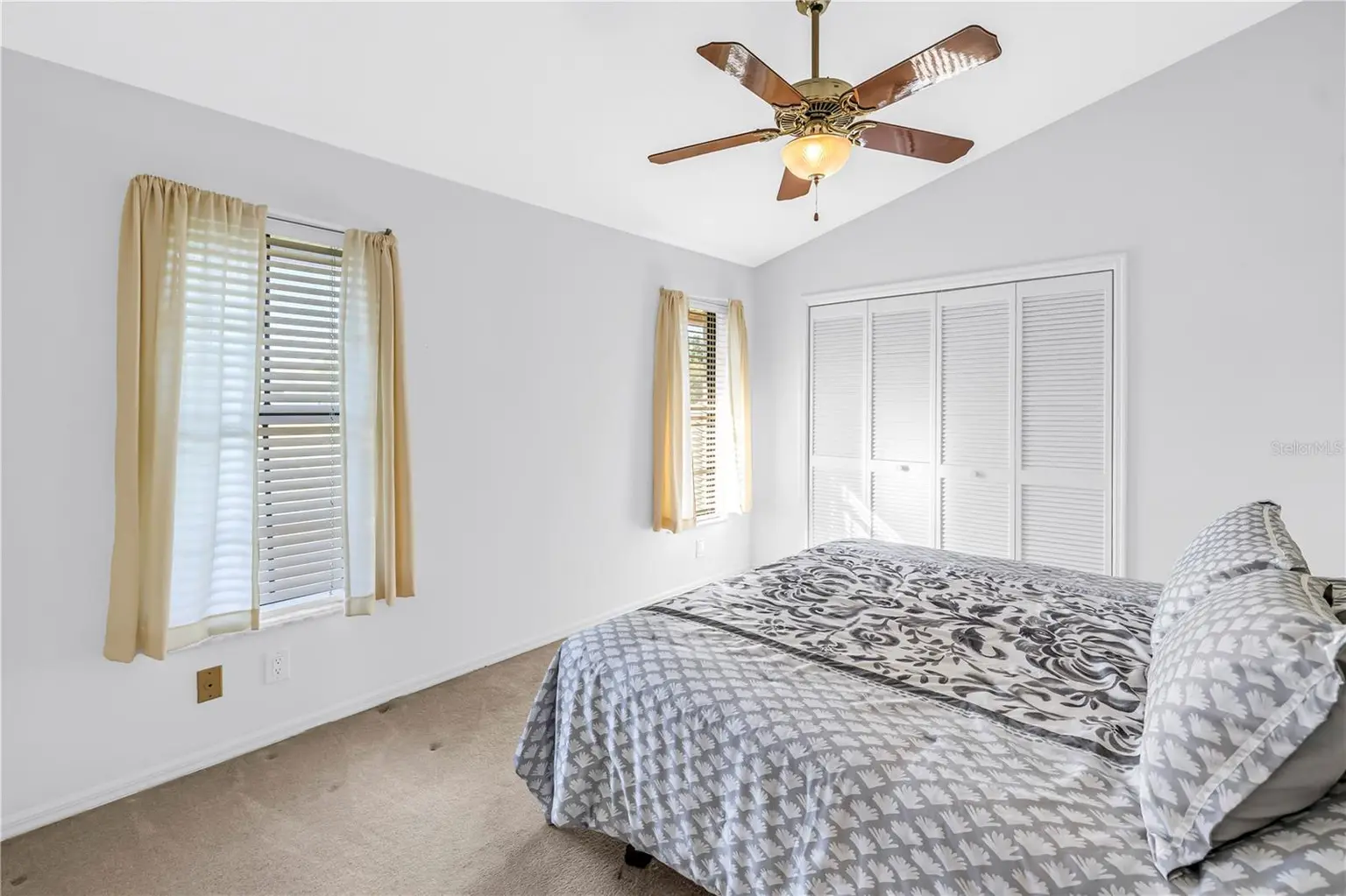 1186 GASPARILLA DRIVE NE, ST PETERSBURG, FL, photo 43 of 65
