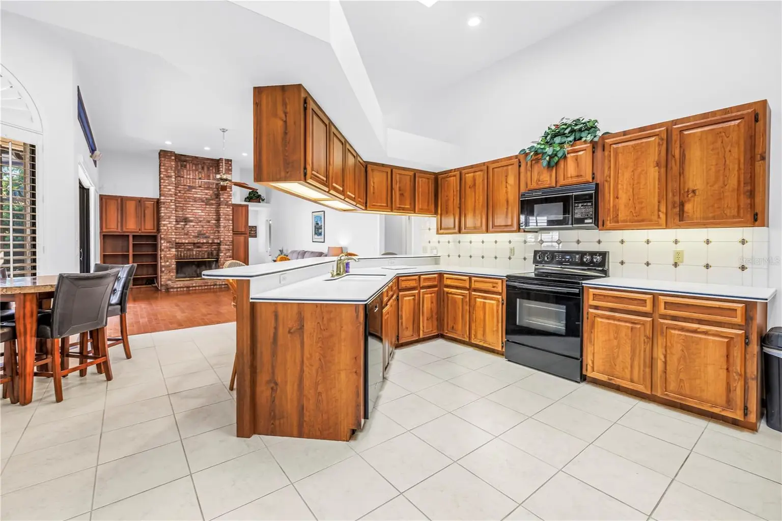 1186 GASPARILLA DRIVE NE, ST PETERSBURG, FL, photo 55 of 65