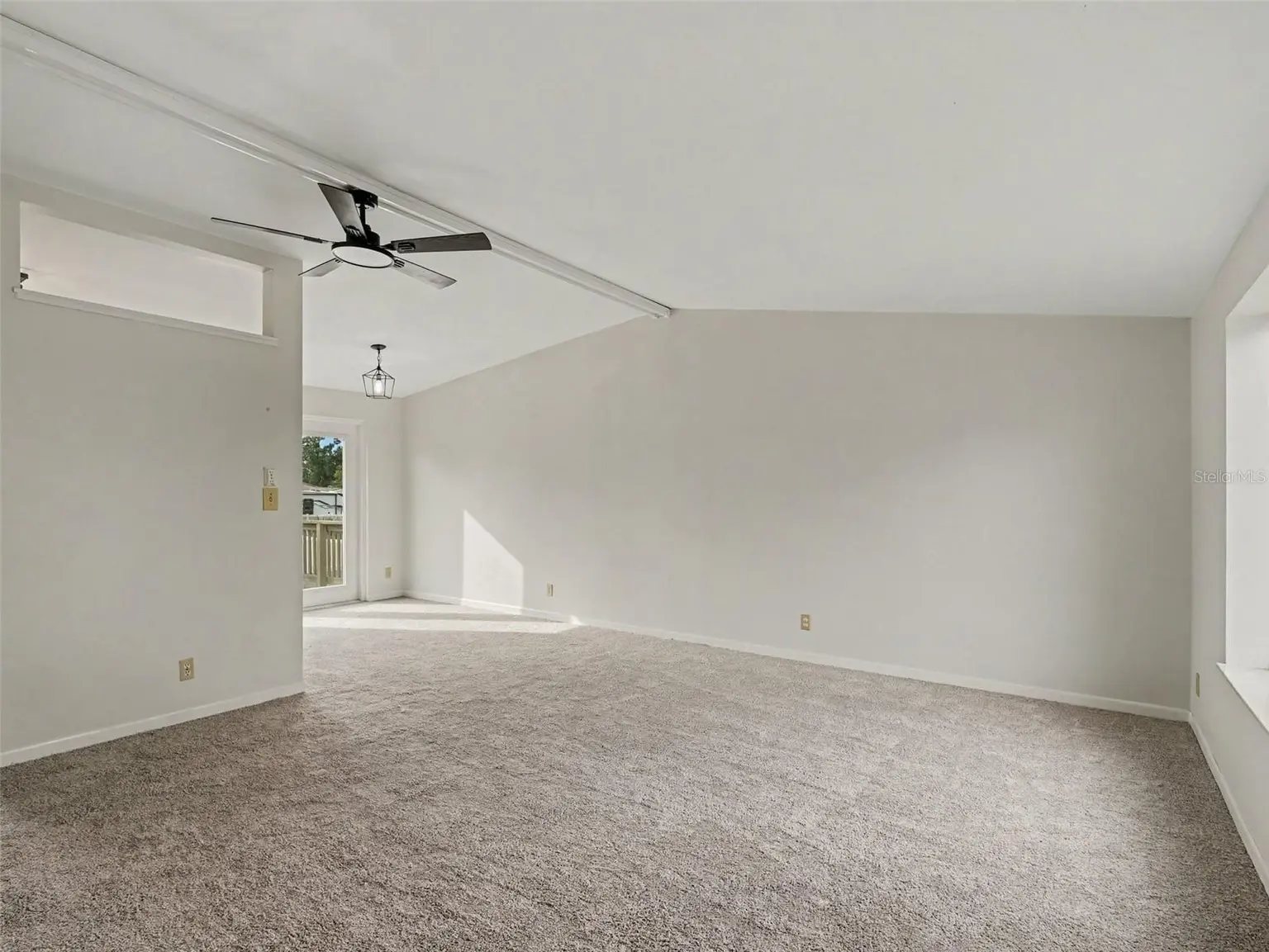 6306 FLORIDA CIR E, APOLLO BEACH, FL, photo 7 of 27