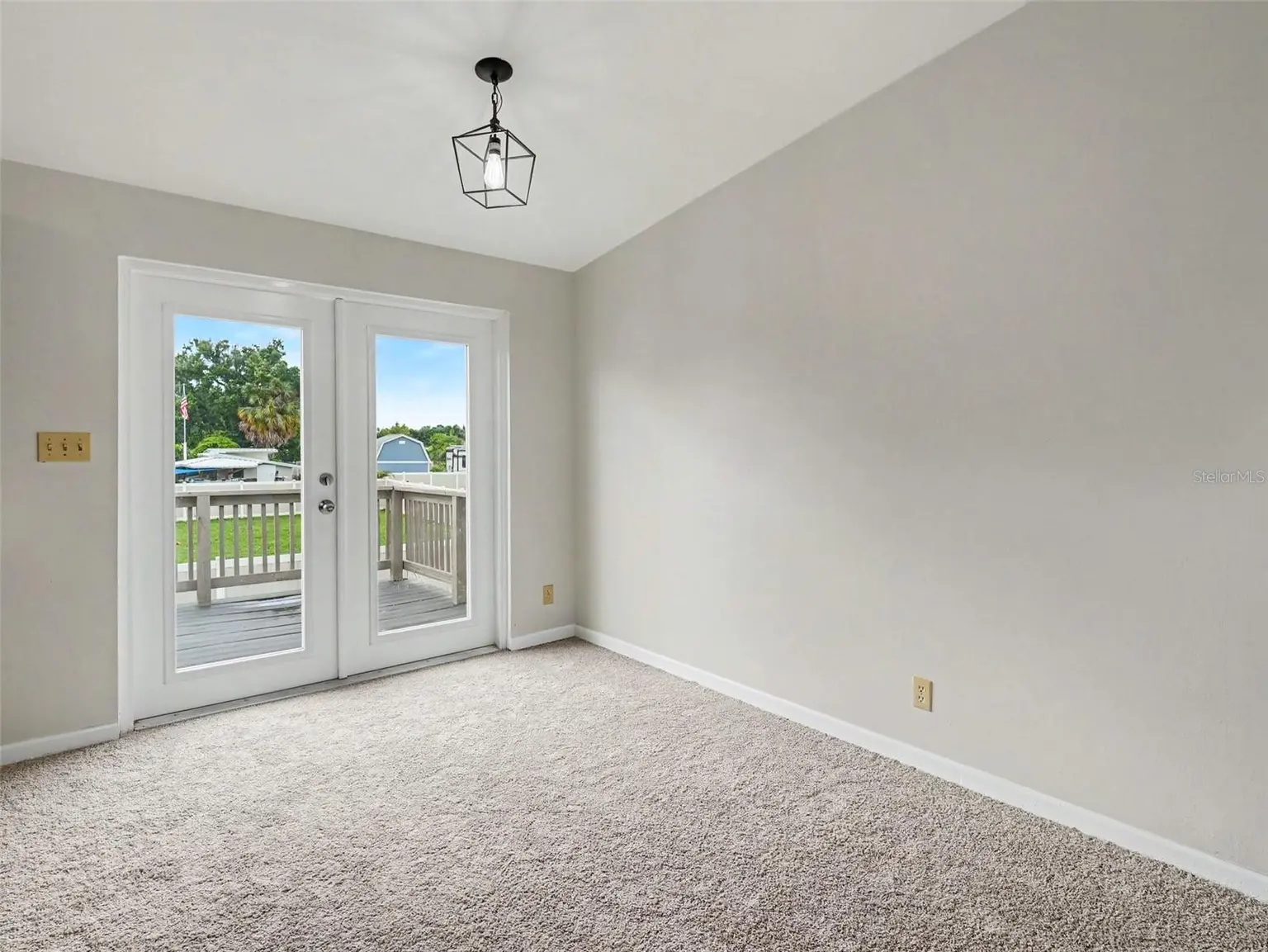 6306 FLORIDA CIR E, APOLLO BEACH, FL, photo 8 of 27