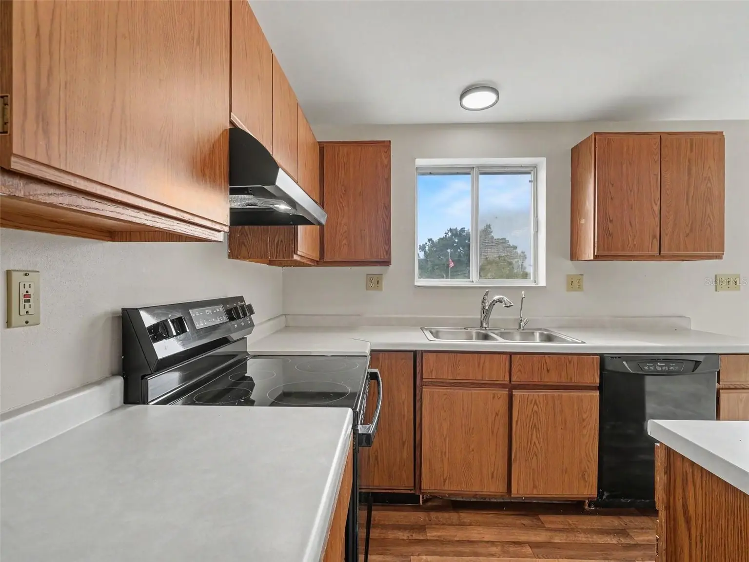 6306 FLORIDA CIR E, APOLLO BEACH, FL, photo 14 of 27