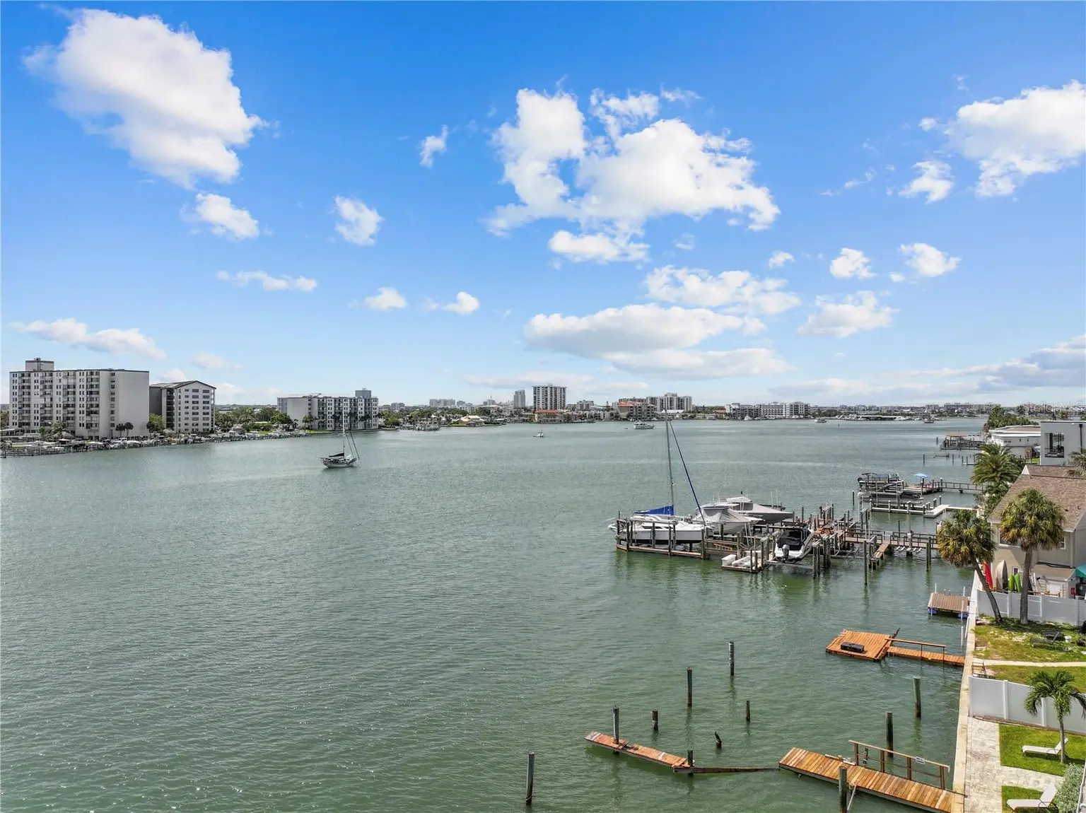 699 BAY ESPLANADE #401, CLEARWATER, FL, photo 40 of 44
