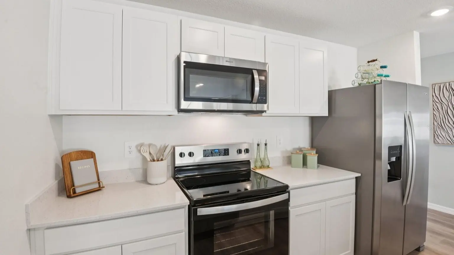 12019 ISLE ROYALE DRIVE, HUDSON, FL, photo 11 of 25