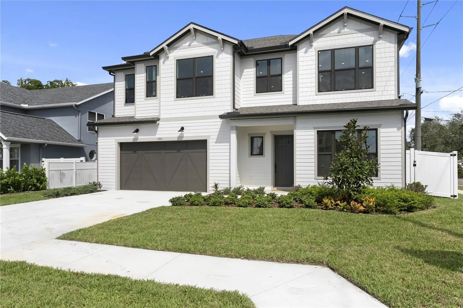 Gandy Blvd Park home, photo 2 of 8