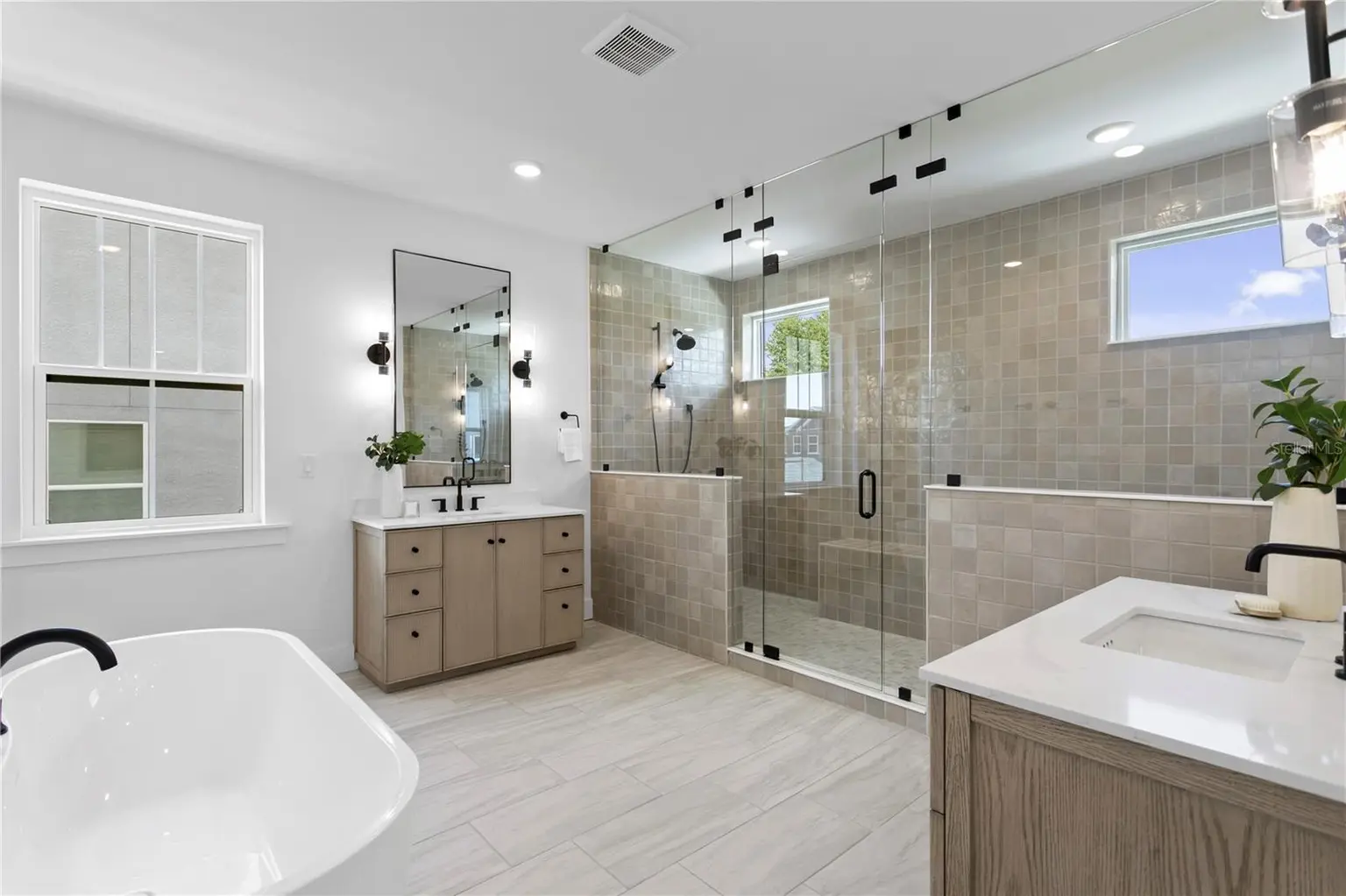 3501 W ROGERS AVENUE, TAMPA, FL, photo 39 of 75