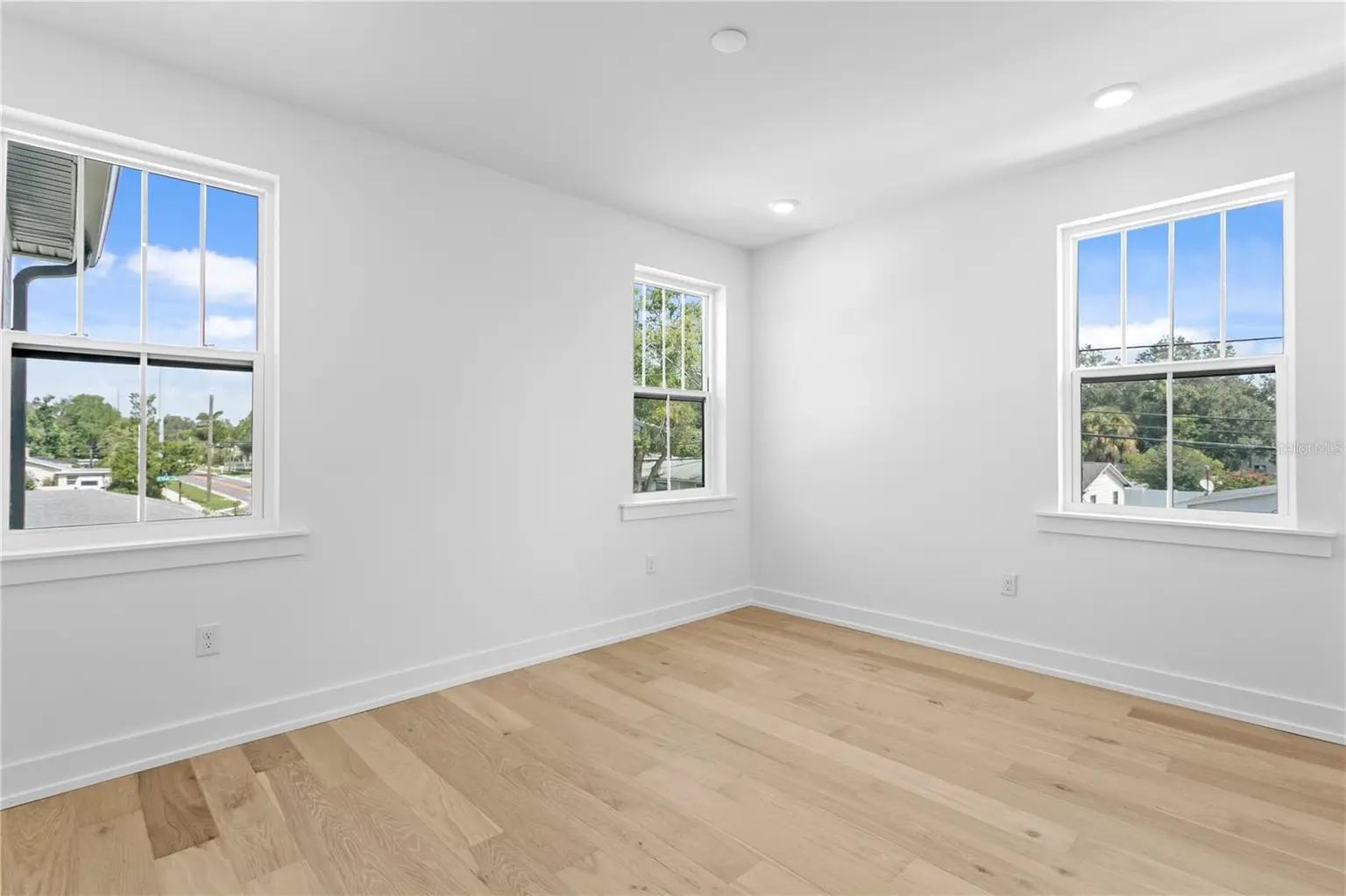 3501 W ROGERS AVENUE, TAMPA, FL, photo 49 of 75