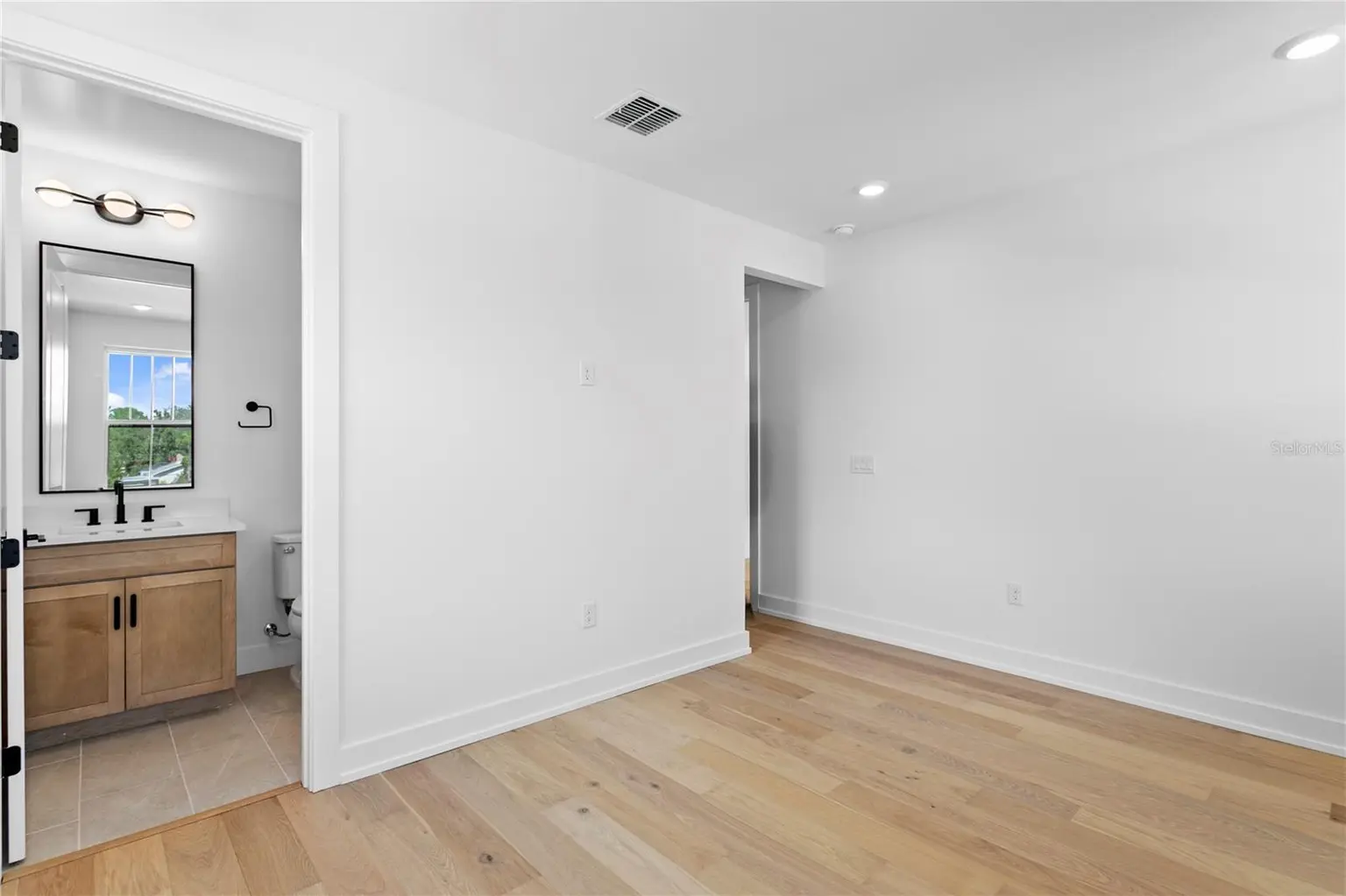 3501 W ROGERS AVENUE, TAMPA, FL, photo 50 of 75