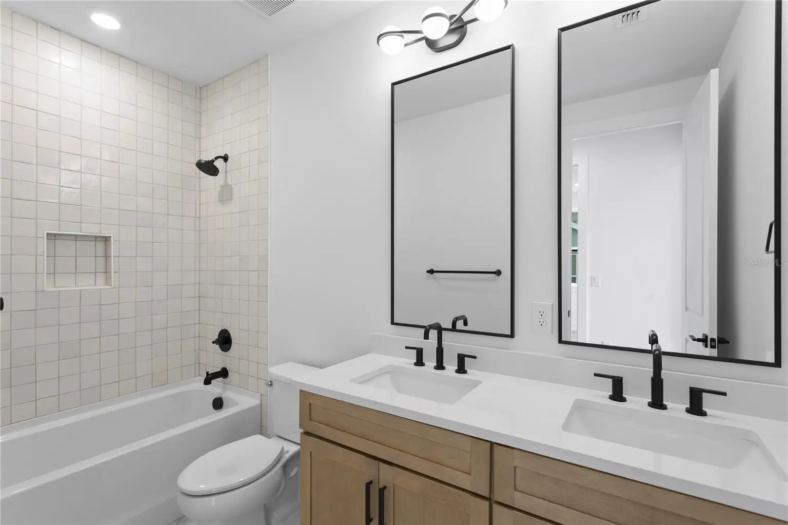 3501 W ROGERS AVENUE, TAMPA, FL, photo 54 of 75