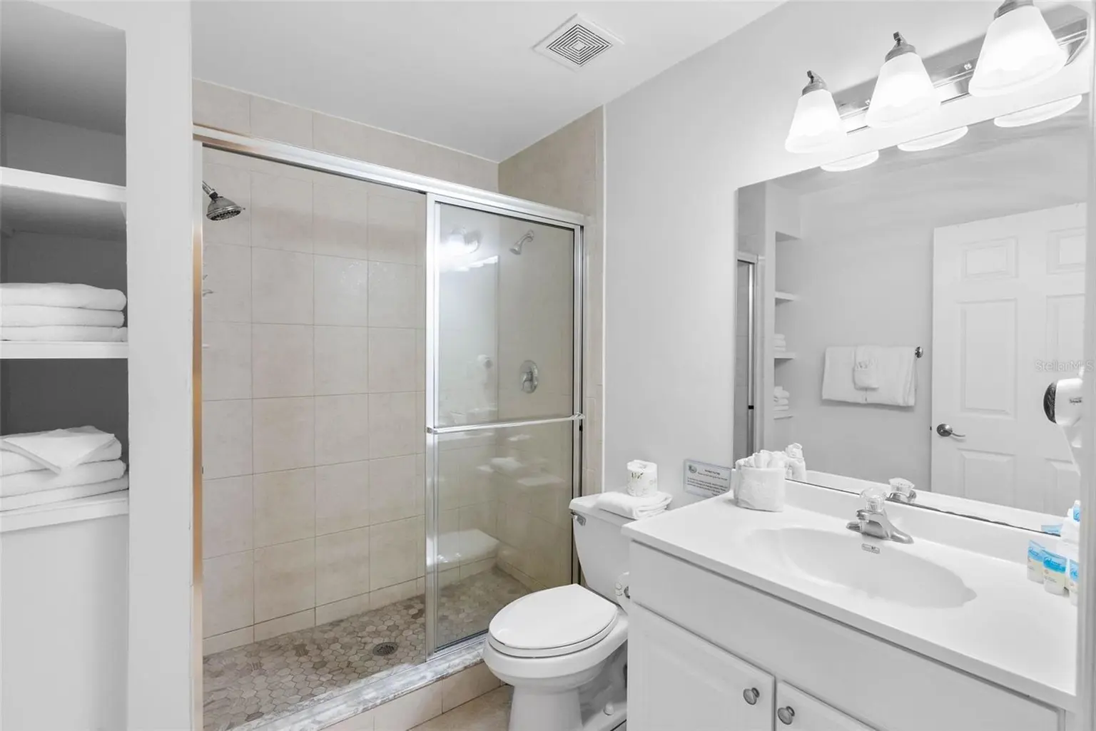 19417 GULF BOULEVARD #D206, INDIAN SHORES, FL, photo 15 of 27