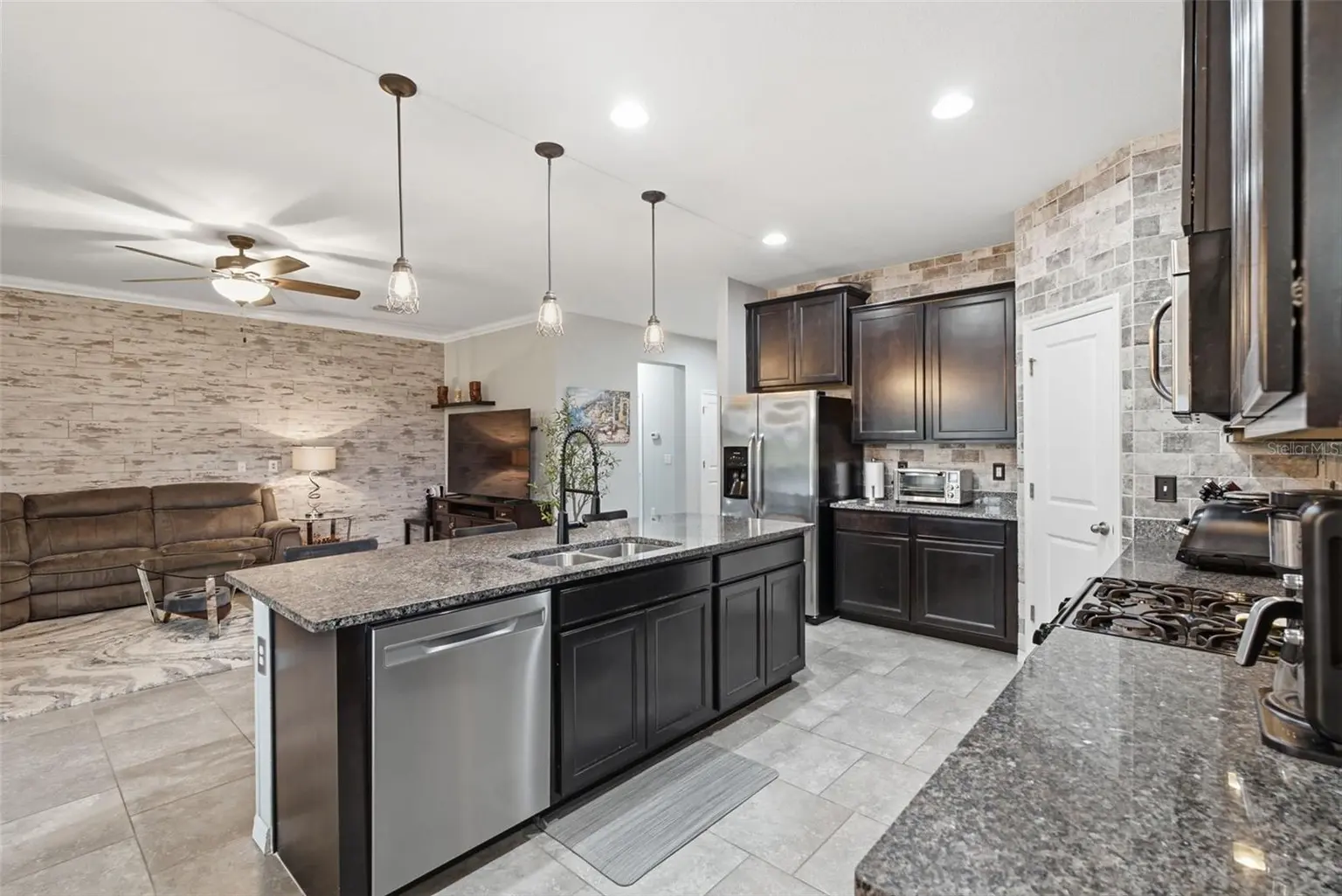 6414 TRITON LANE, APOLLO BEACH, FL, photo 21 of 87