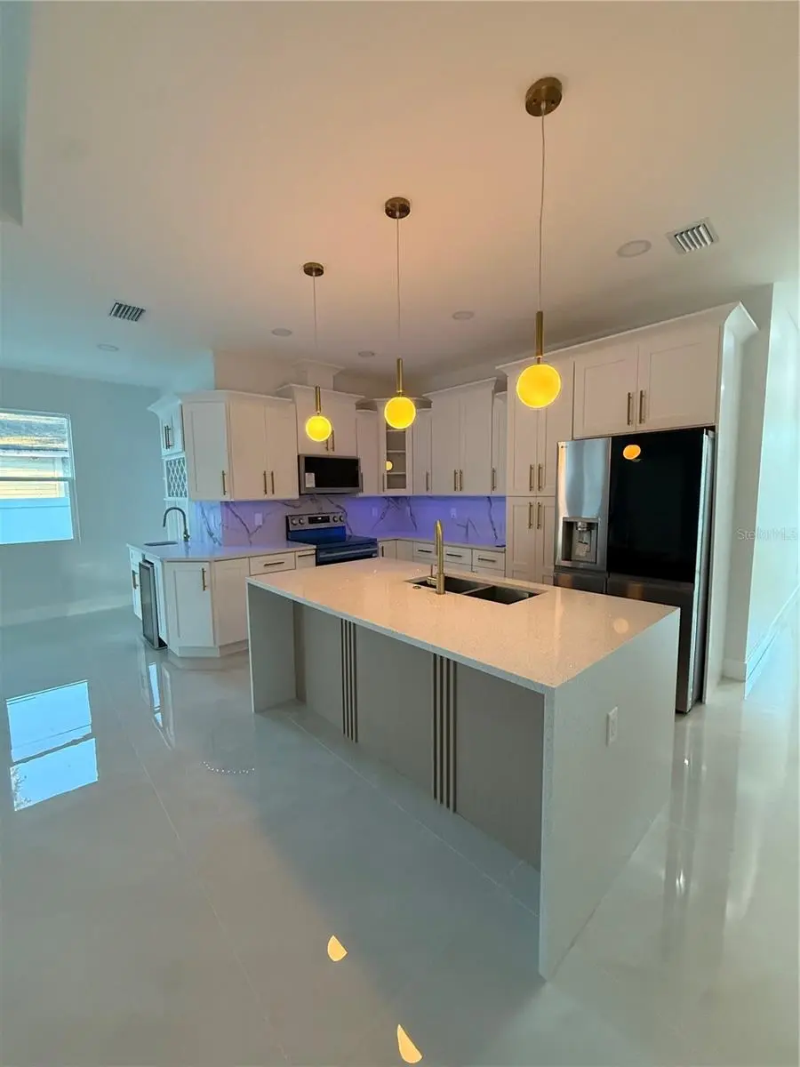 8606 N ALASKA STREET, TAMPA, FL, photo 14 of 35