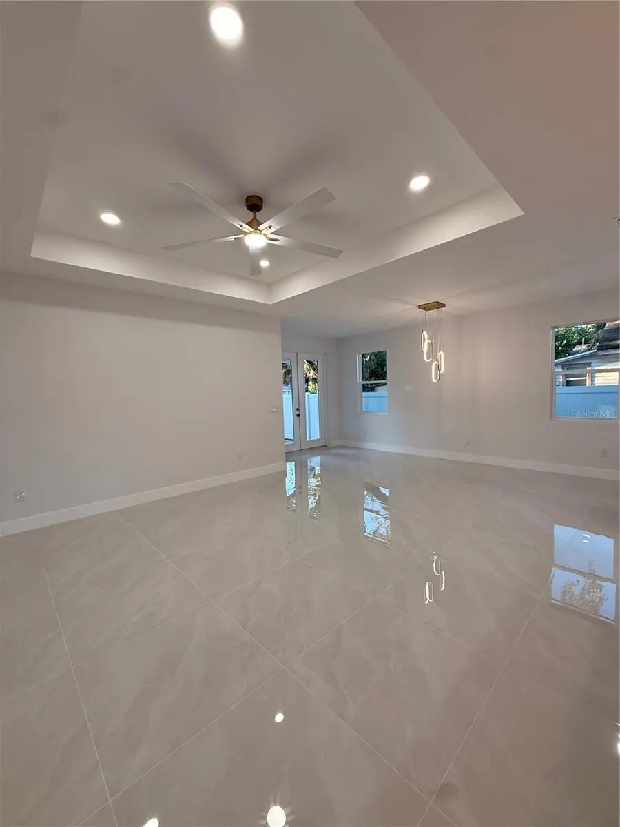 8606 N ALASKA STREET, TAMPA, FL, photo 17 of 35